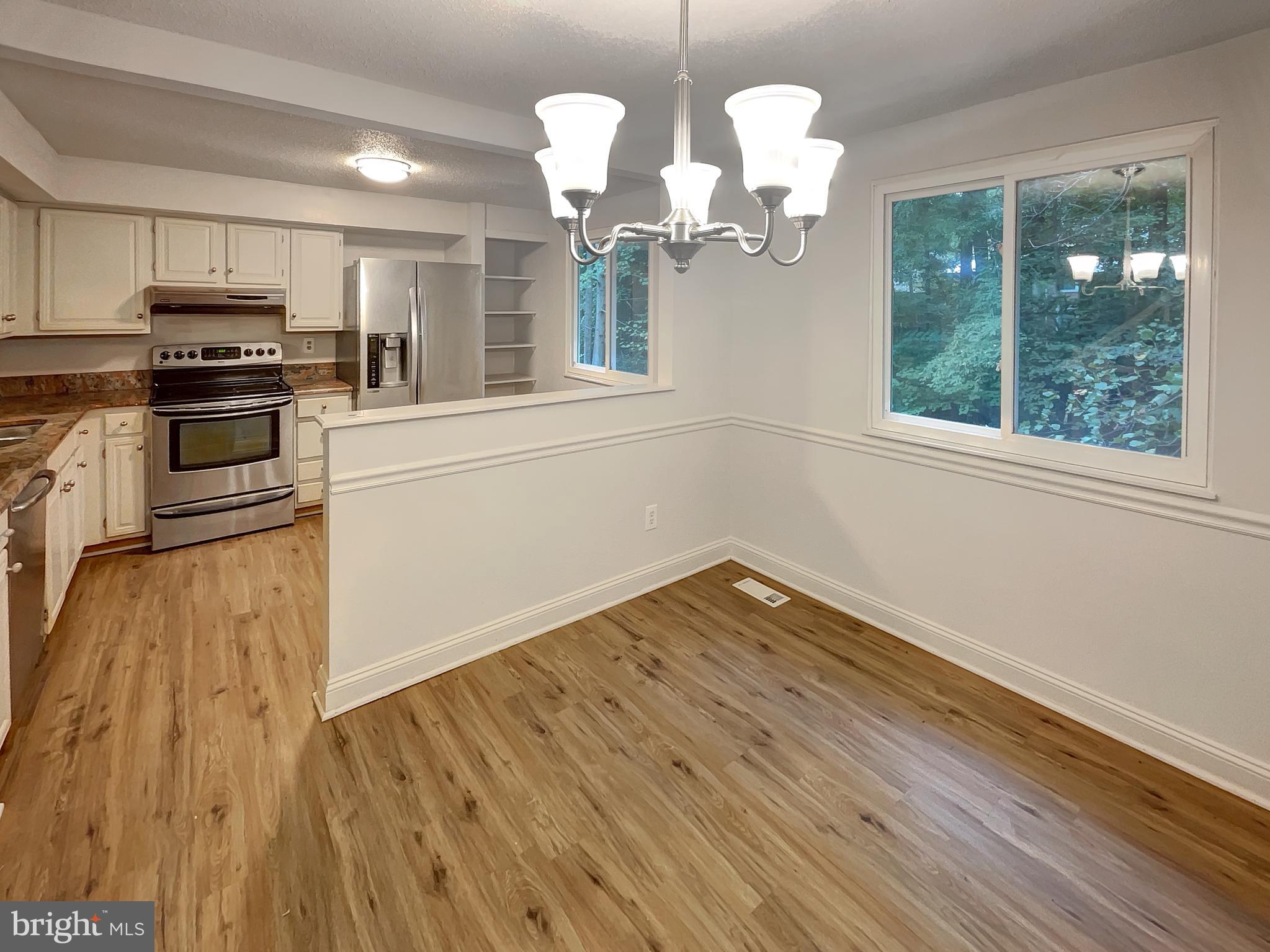 8160 CURVING CREEK COURT