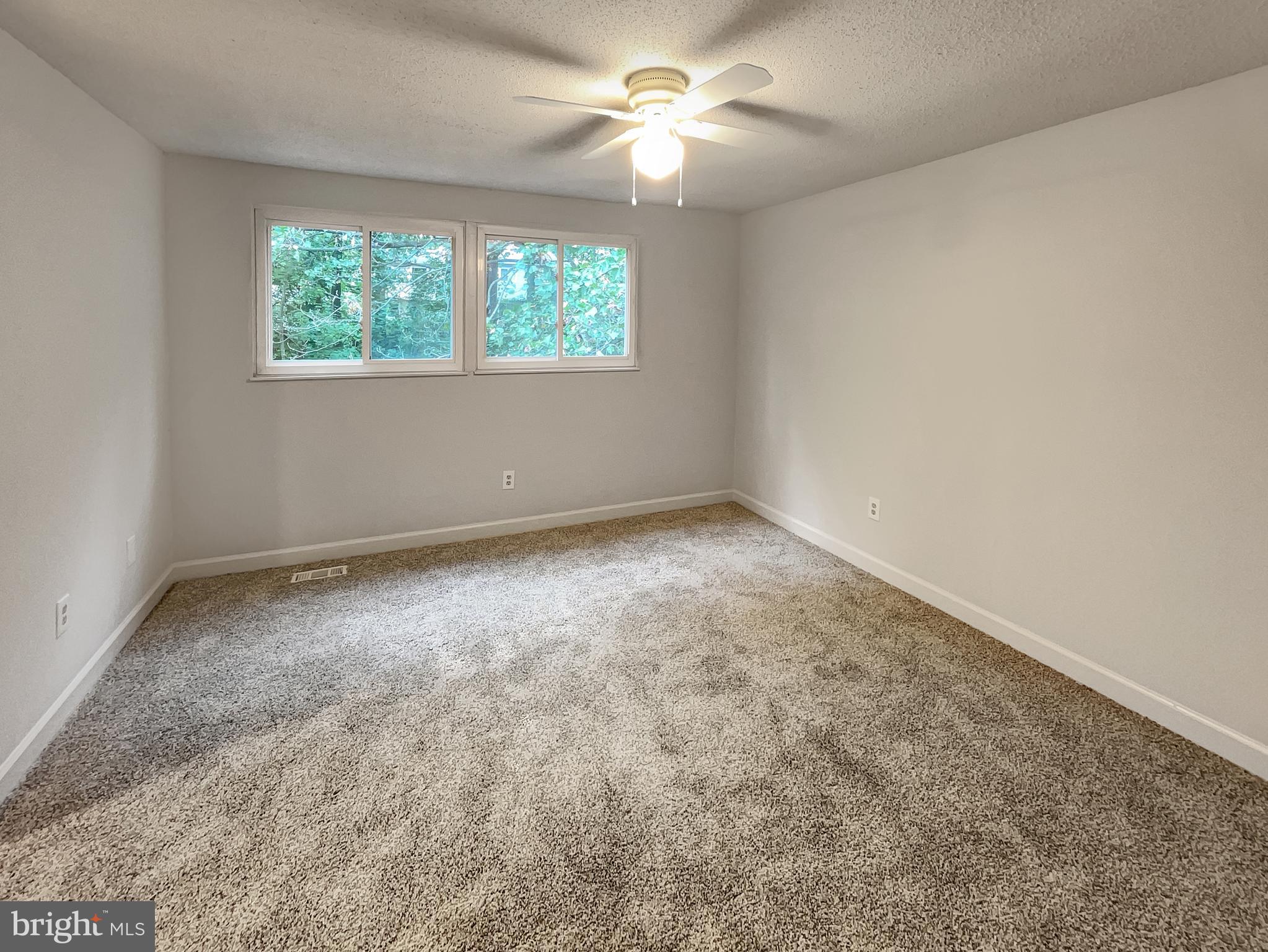 8160 CURVING CREEK COURT