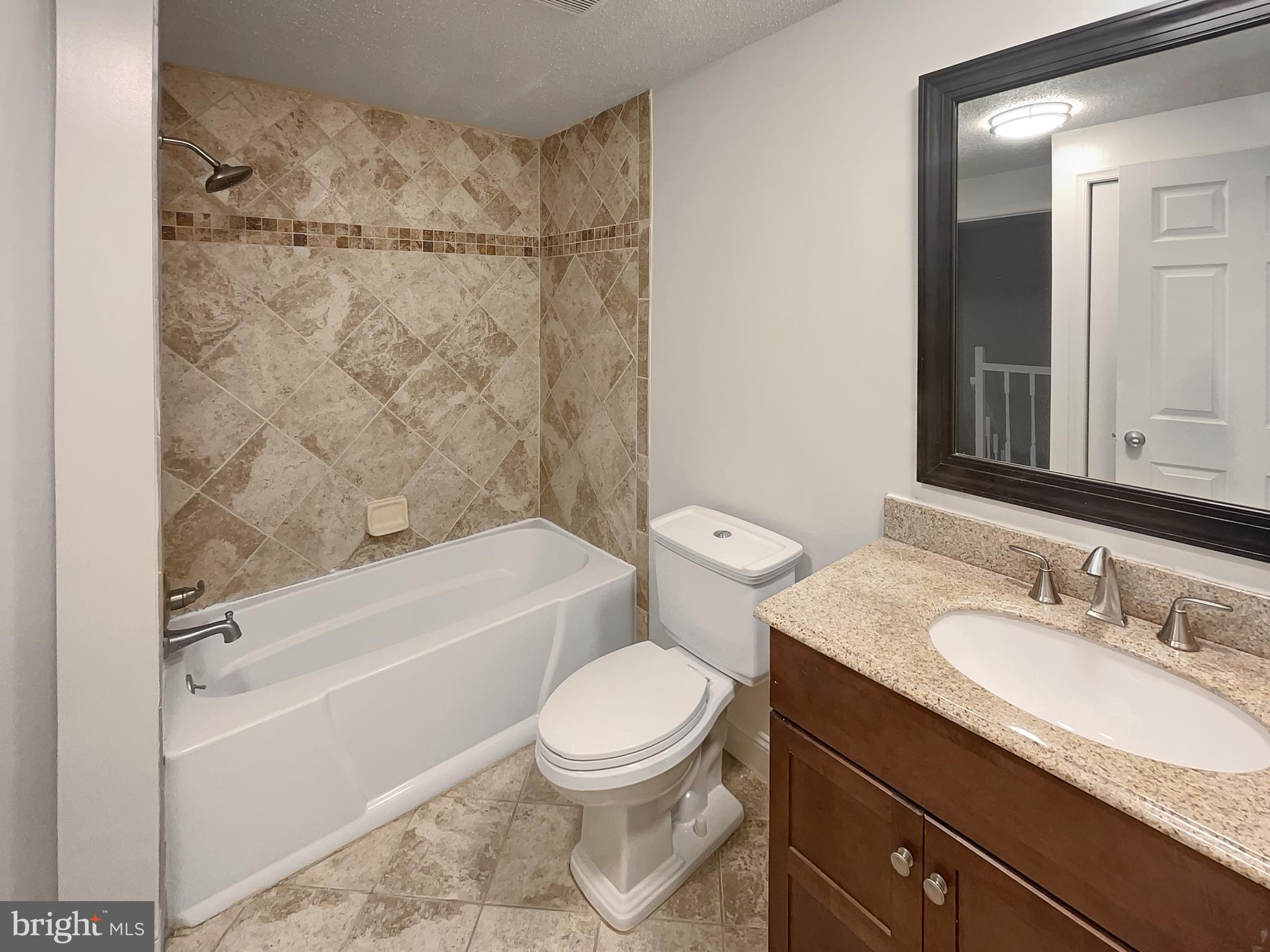 8160 CURVING CREEK COURT