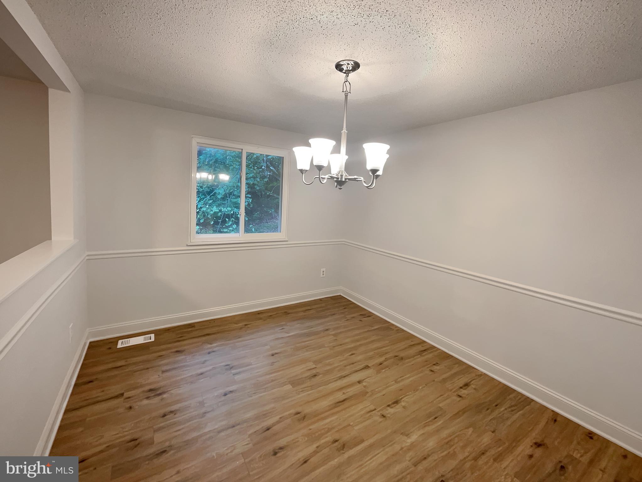 8160 CURVING CREEK COURT