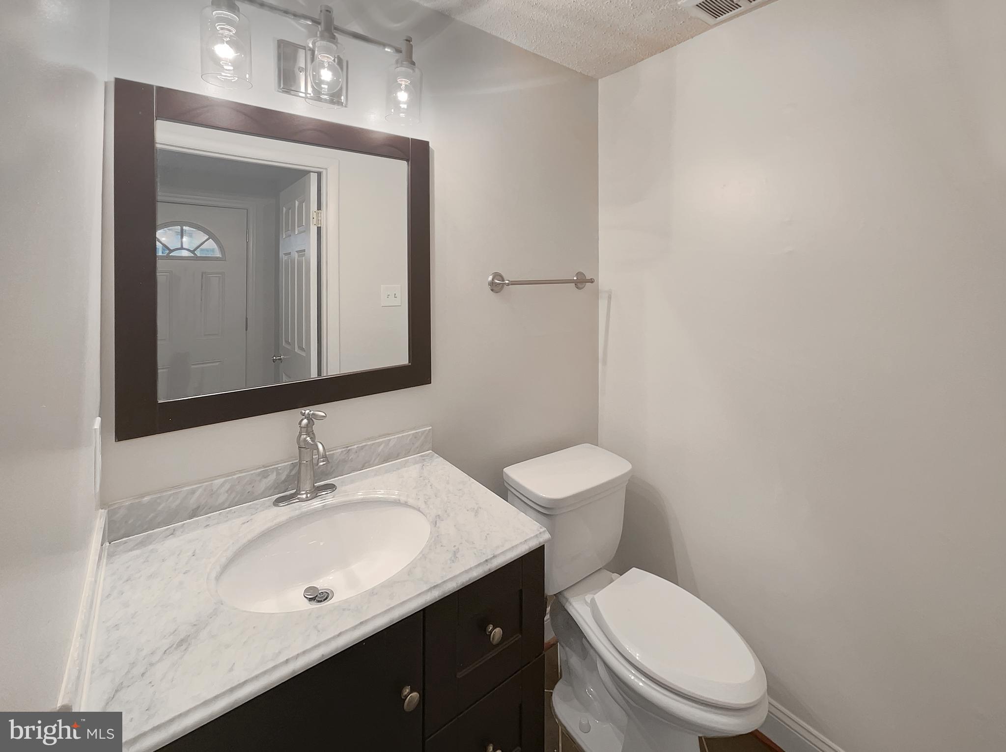 8160 CURVING CREEK COURT