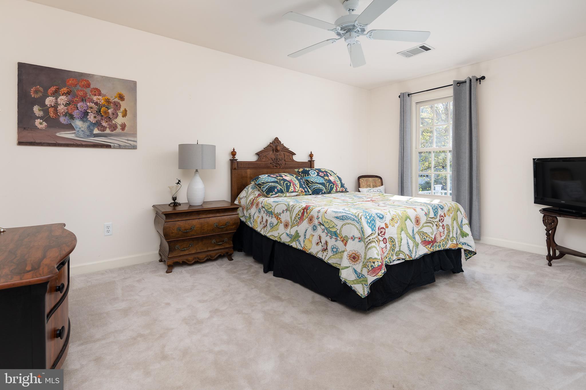 12012 CREEKBEND DRIVE