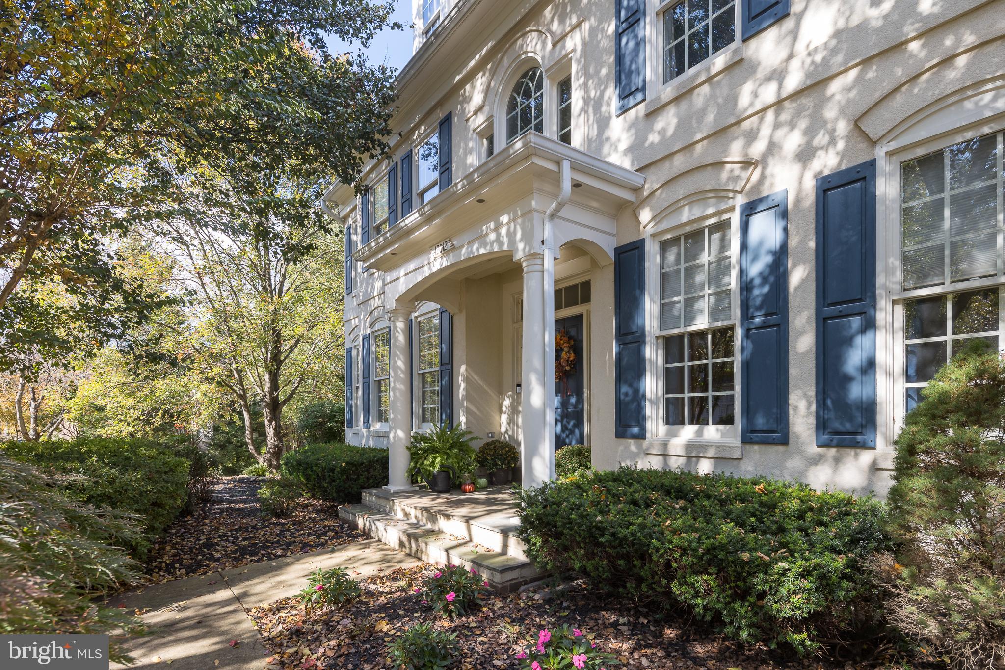 12012 CREEKBEND DRIVE