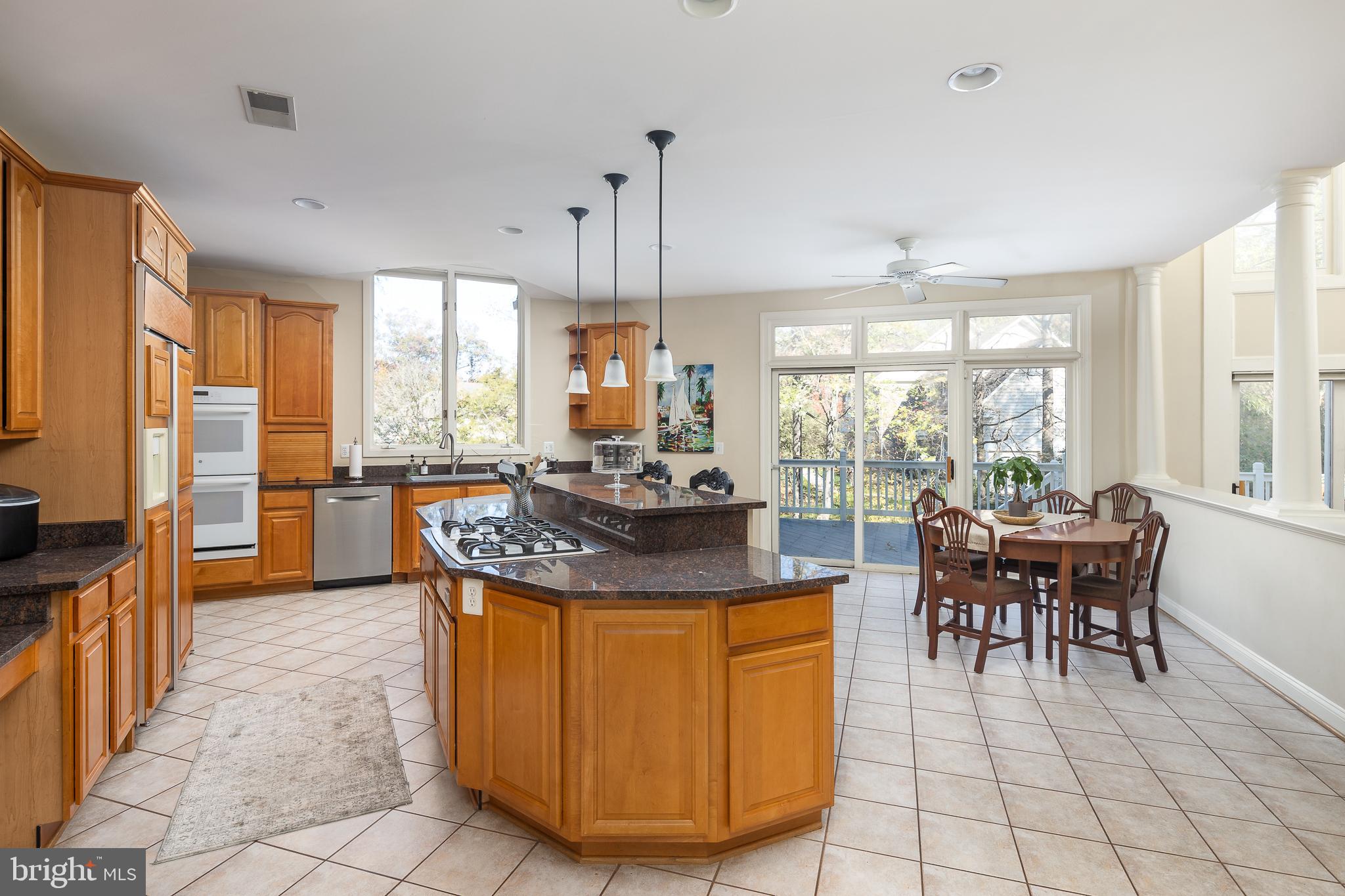 12012 CREEKBEND DRIVE