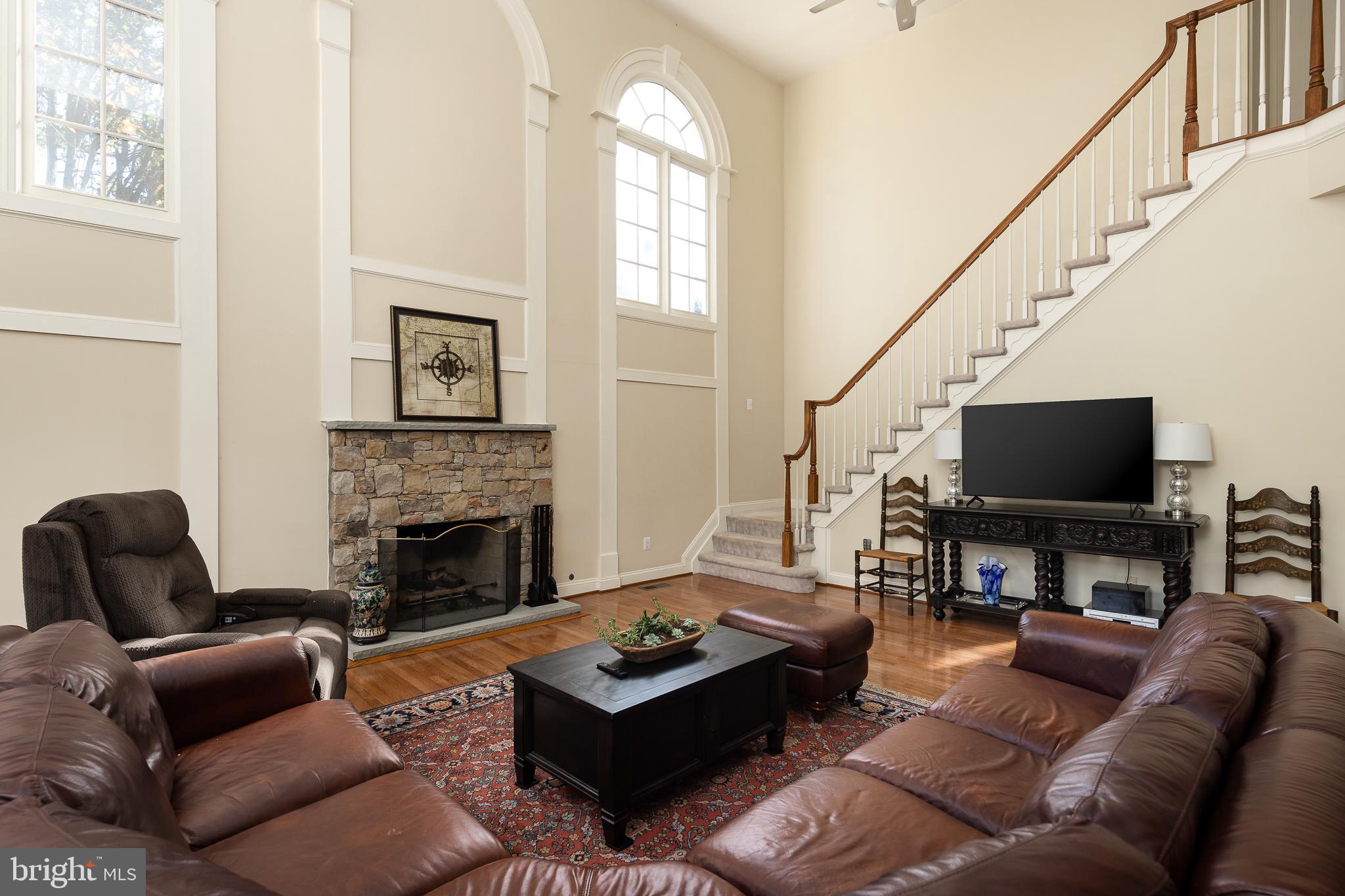 12012 CREEKBEND DRIVE