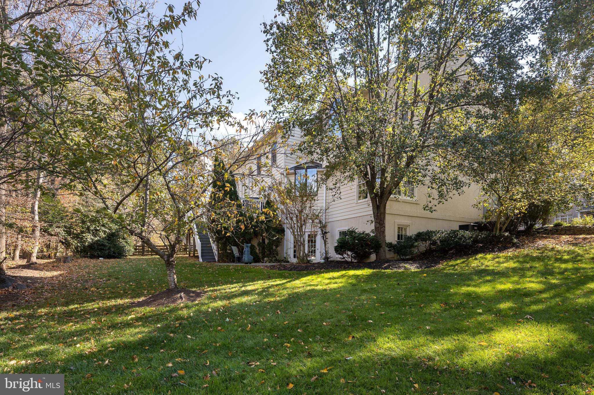 12012 CREEKBEND DRIVE