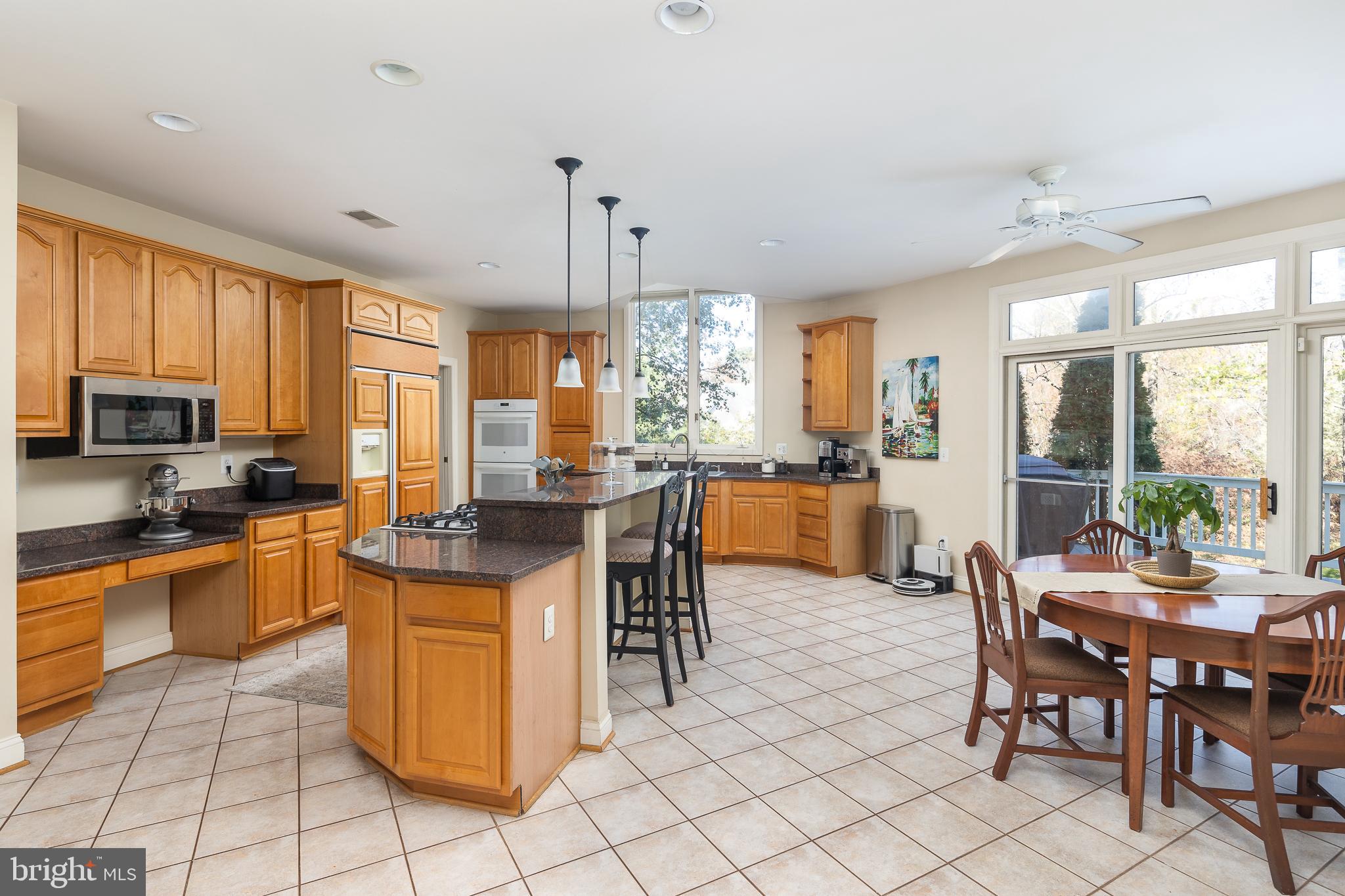 12012 CREEKBEND DRIVE