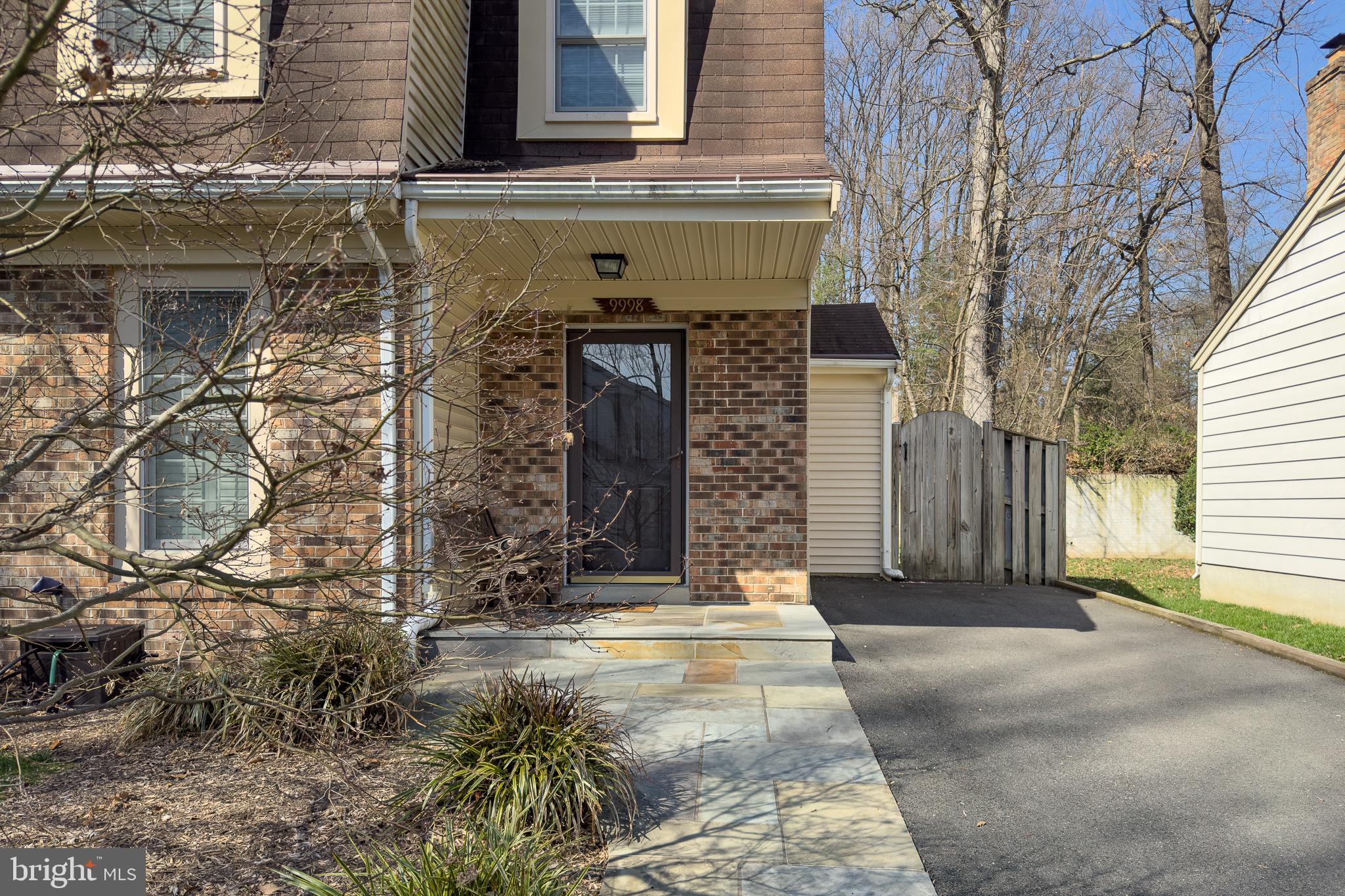 9998 HEMLOCK WOODS LANE