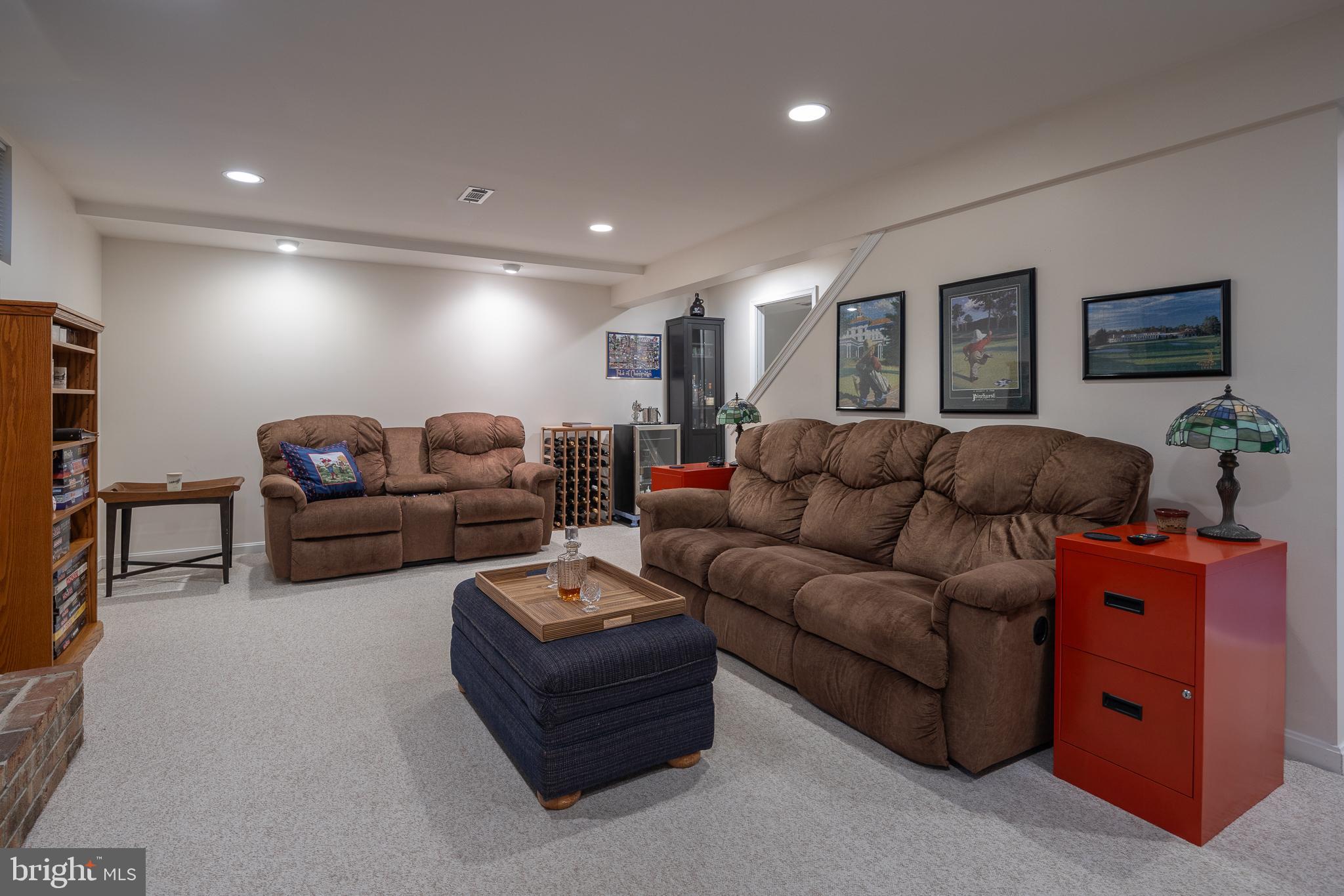 9998 HEMLOCK WOODS LANE