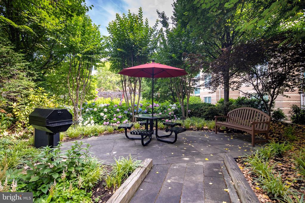 12000 MARKET STREET T90