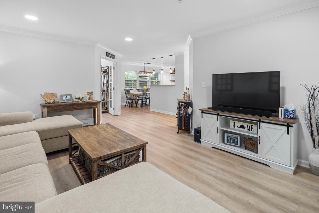 12000 MARKET STREET T90