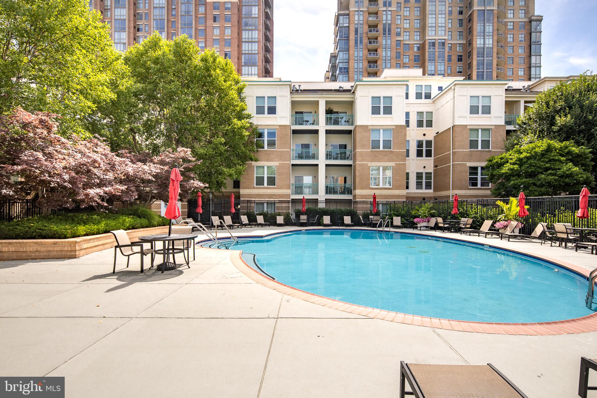 12000 MARKET STREET T90