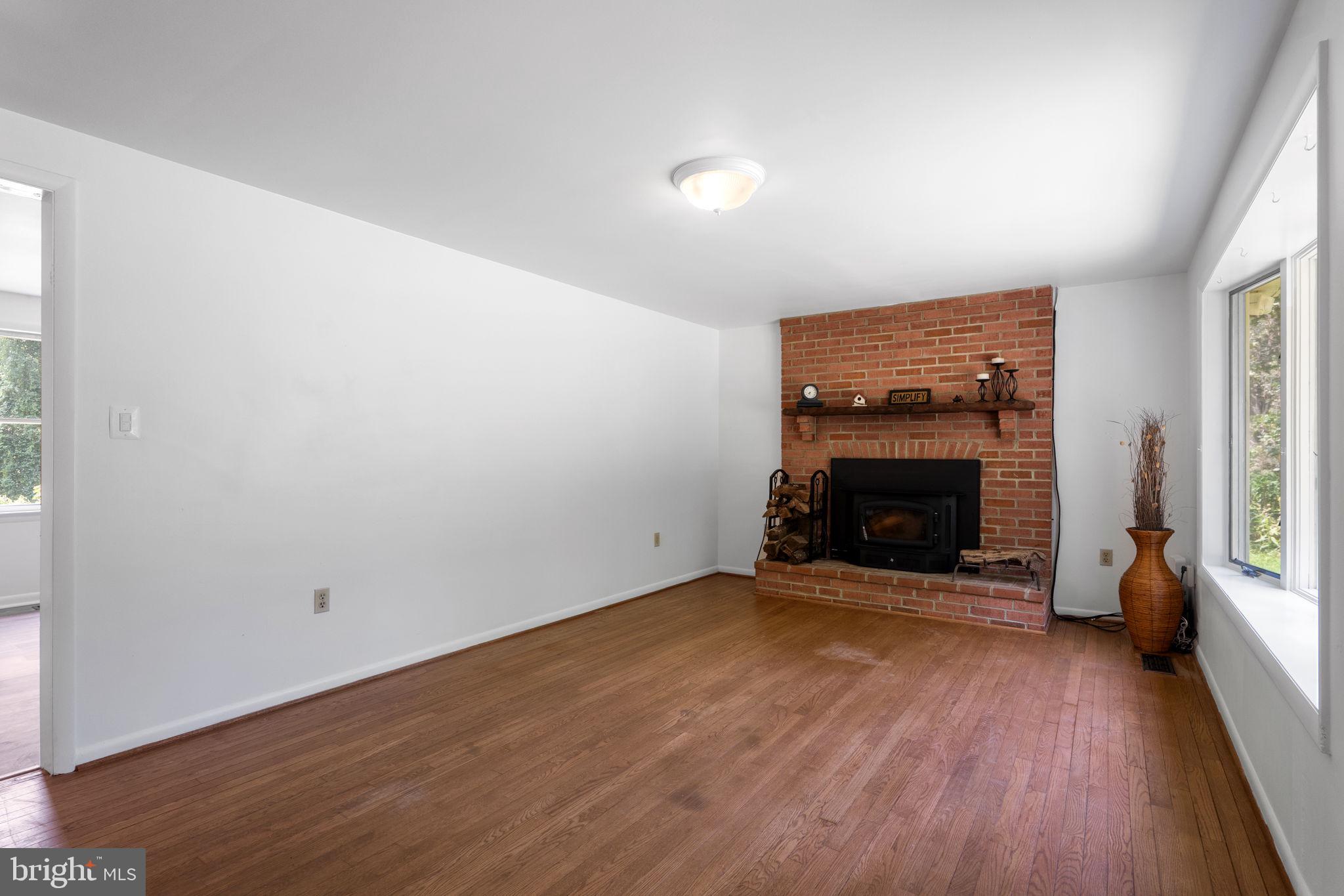 21087 GOLDFINCH LANE