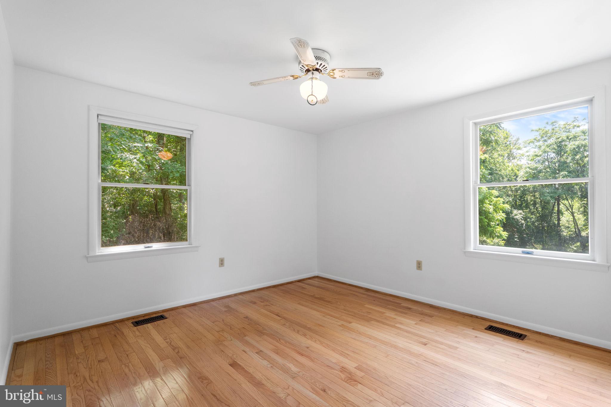 21087 GOLDFINCH LANE
