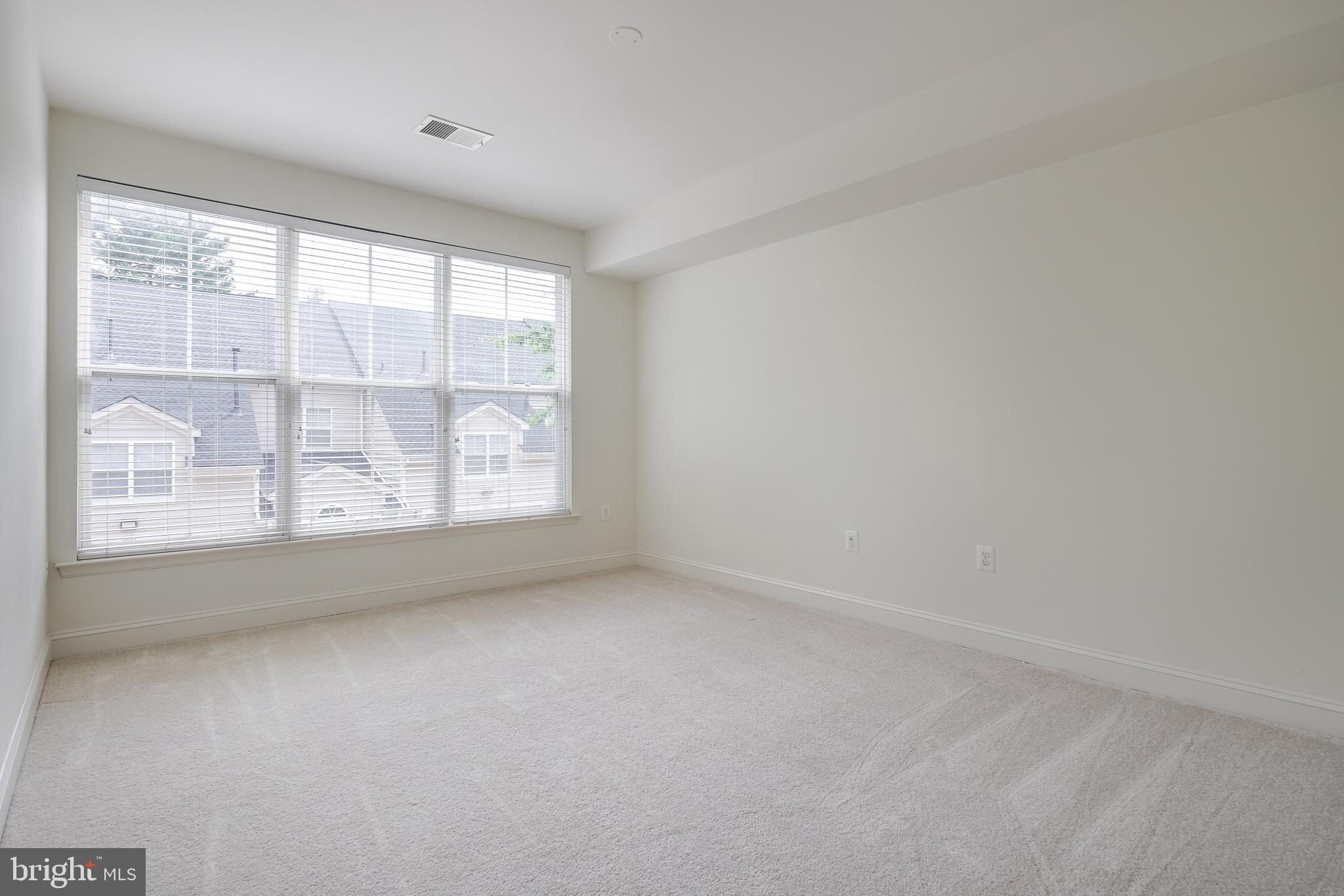 8600 LIBERTY TRAIL 206