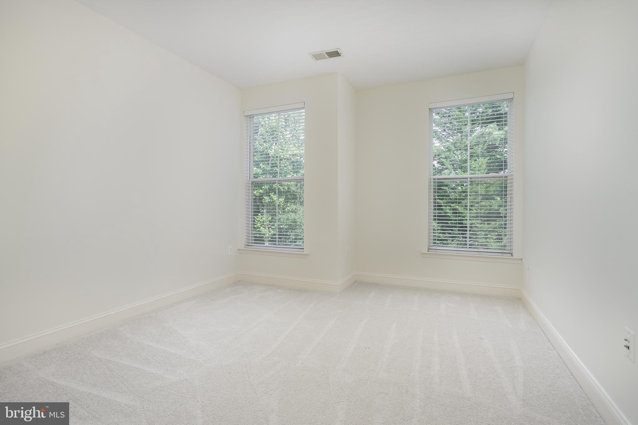 8600 LIBERTY TRAIL 206