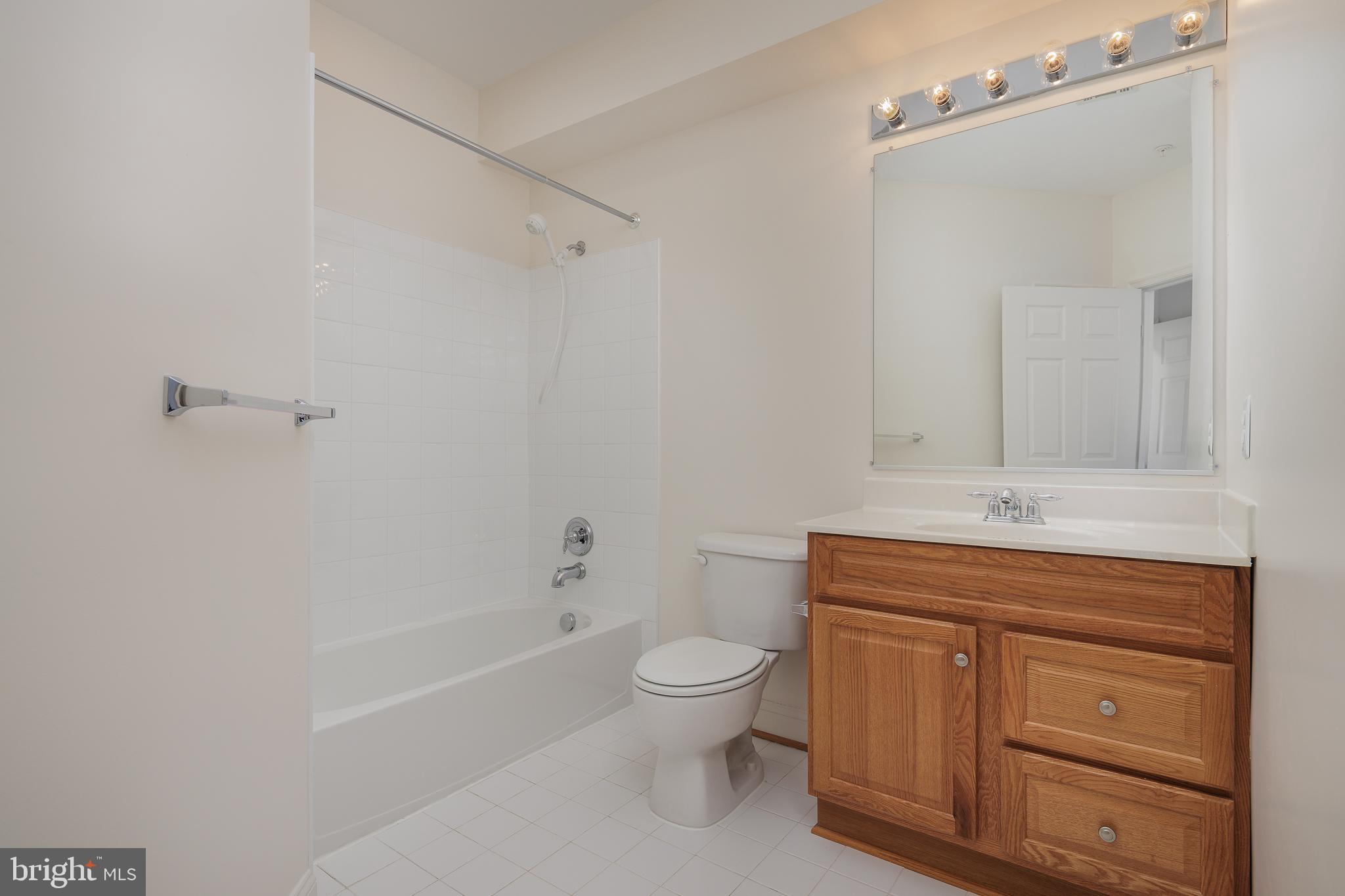 8600 LIBERTY TRAIL 206