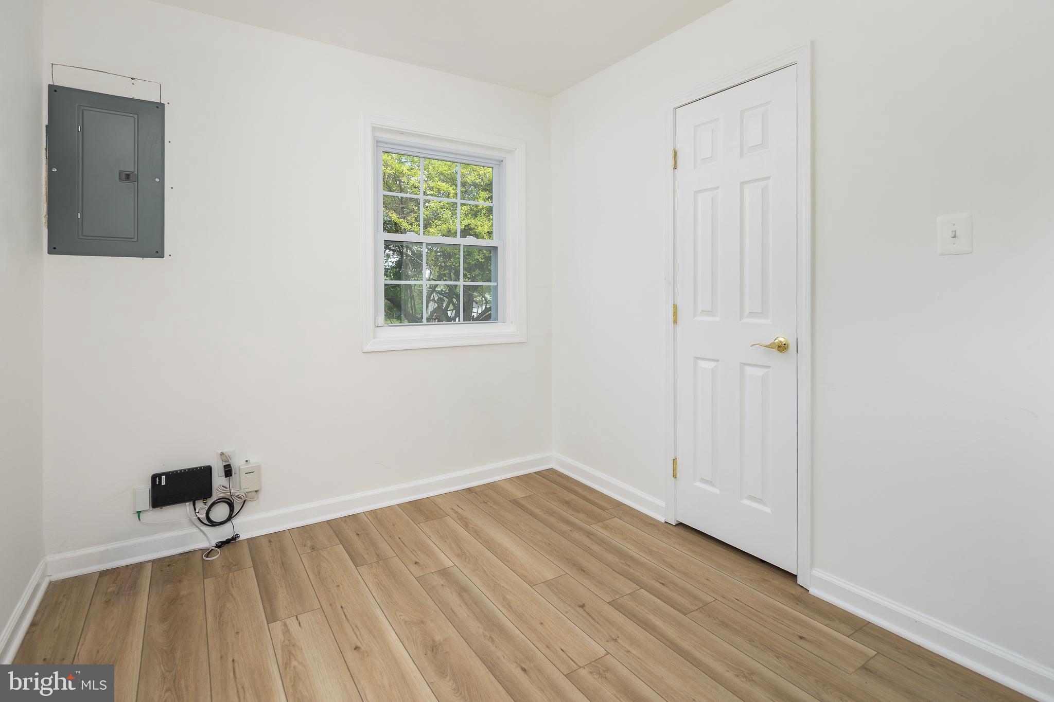 285 MANASSAS DRIVE