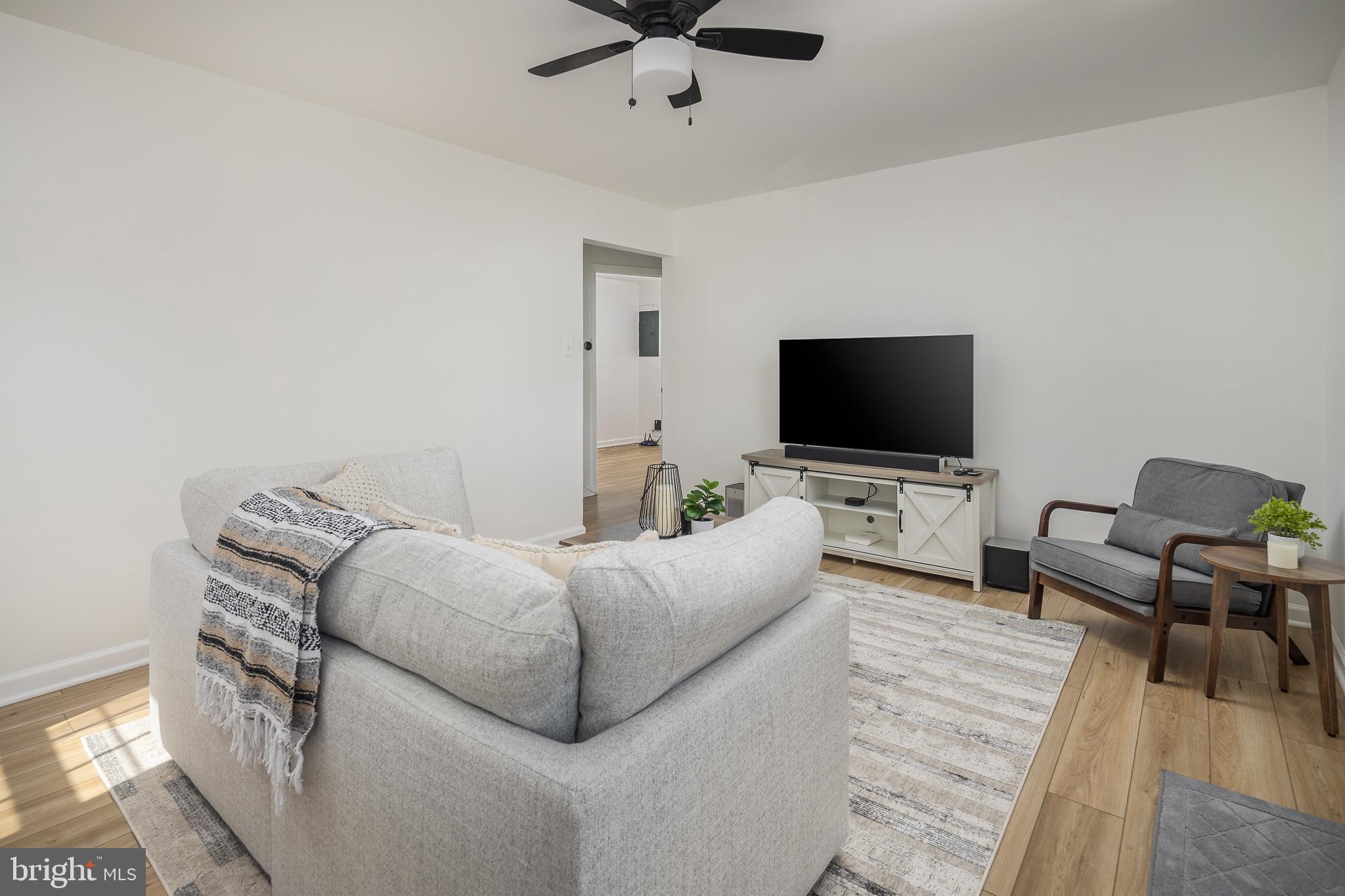 285 MANASSAS DRIVE