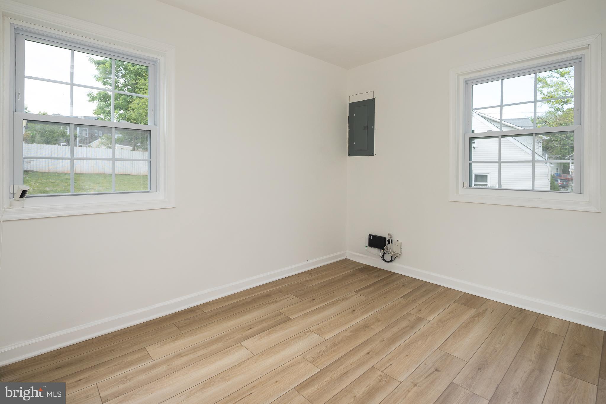 285 MANASSAS DRIVE