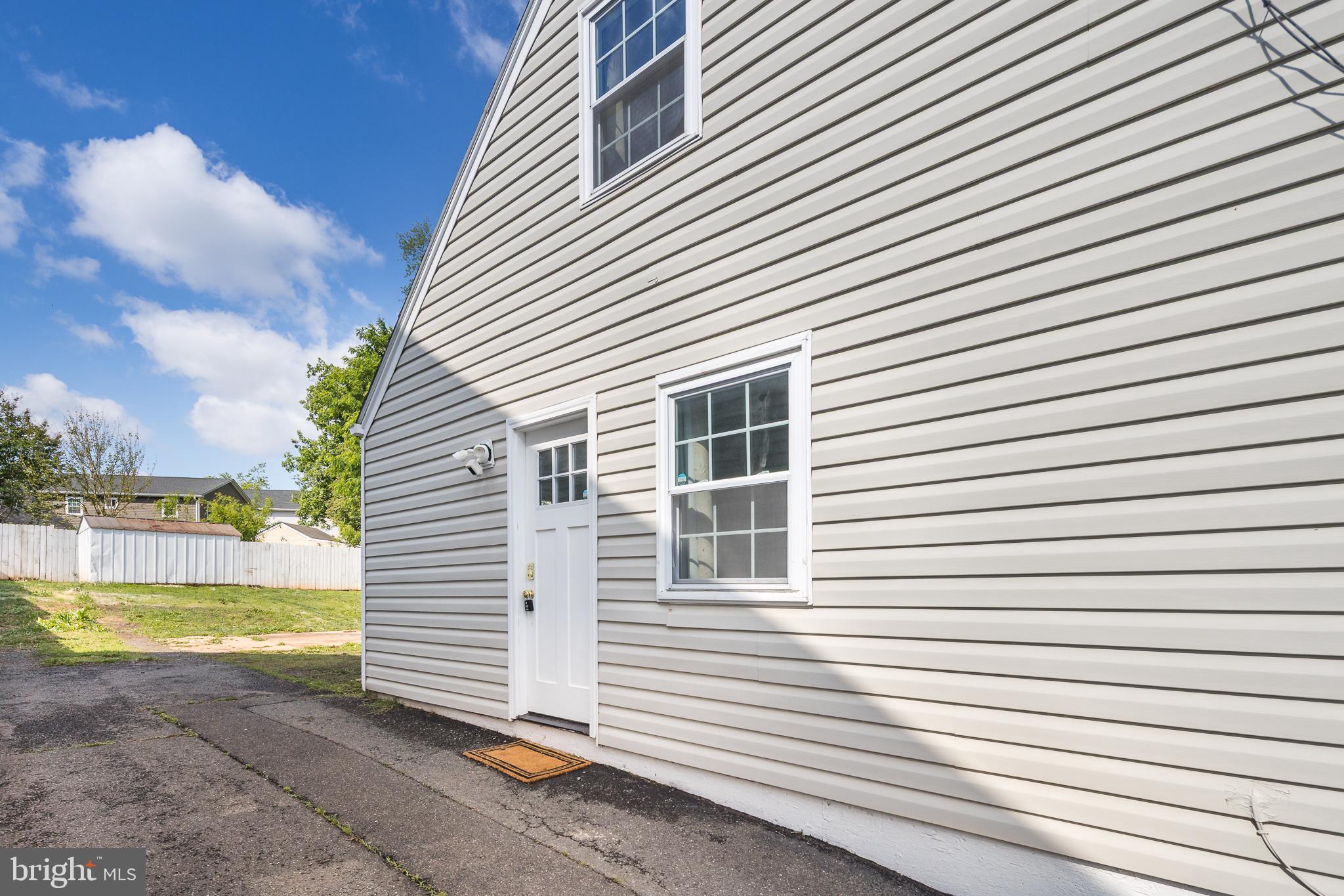 285 MANASSAS DRIVE