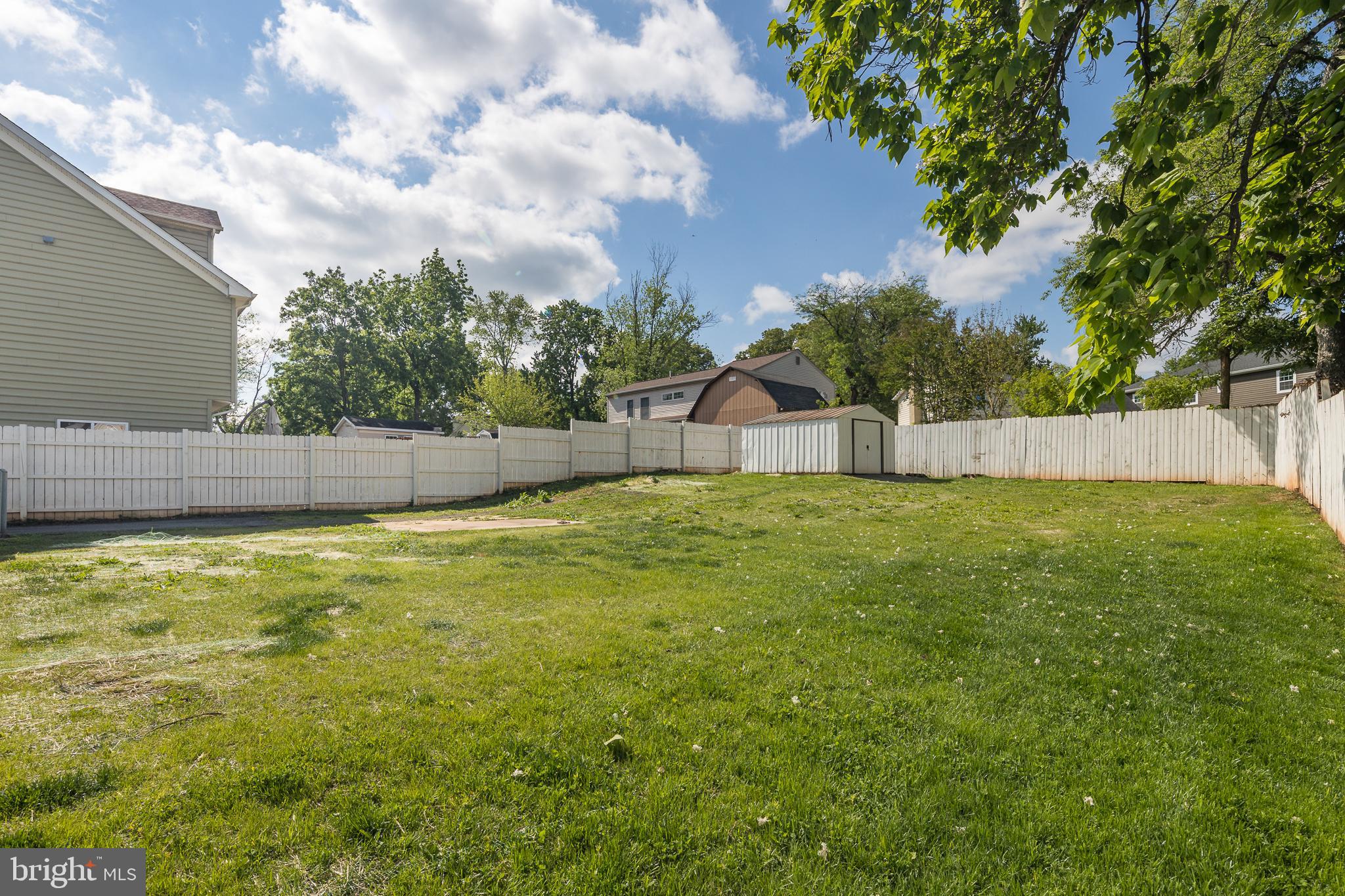285 MANASSAS DRIVE