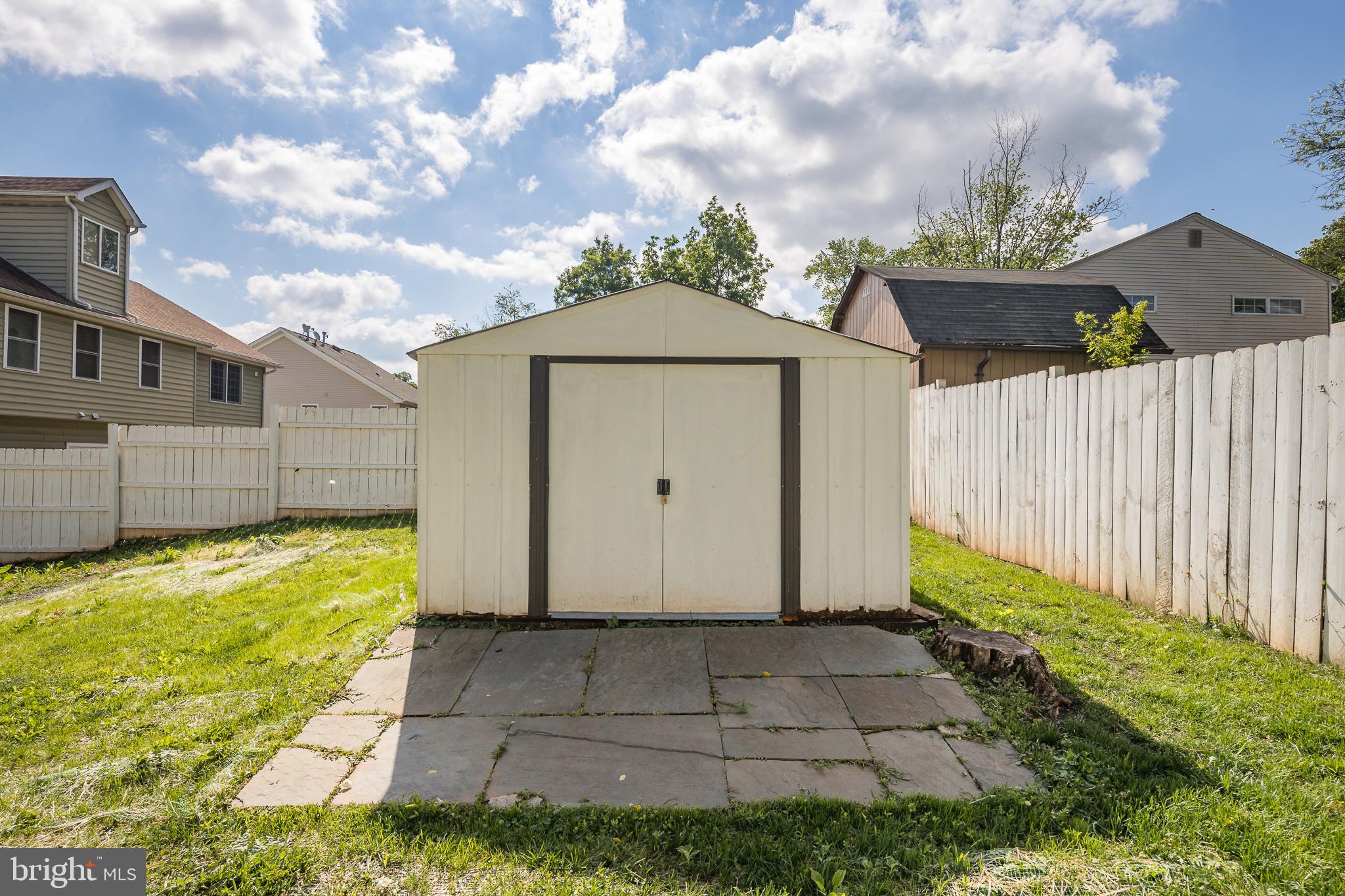 285 MANASSAS DRIVE