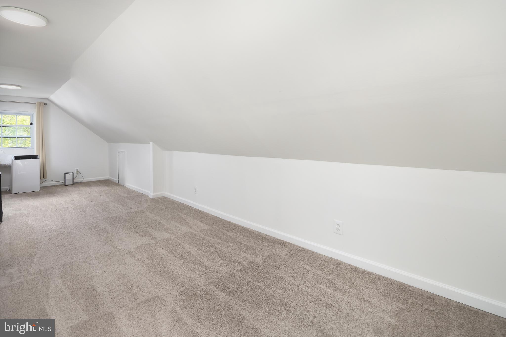 285 MANASSAS DRIVE