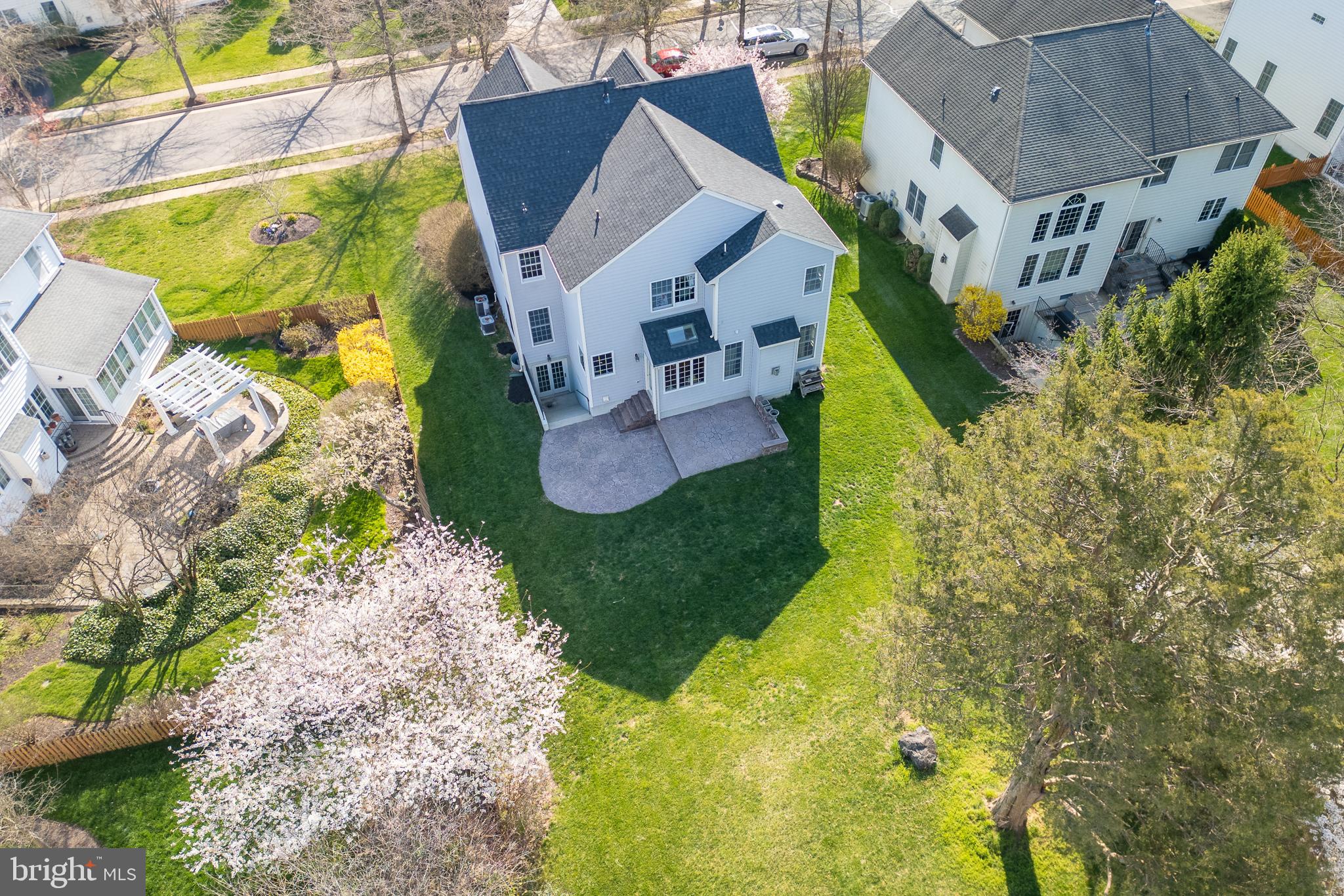 5506 HILLSMAN FARM LANE