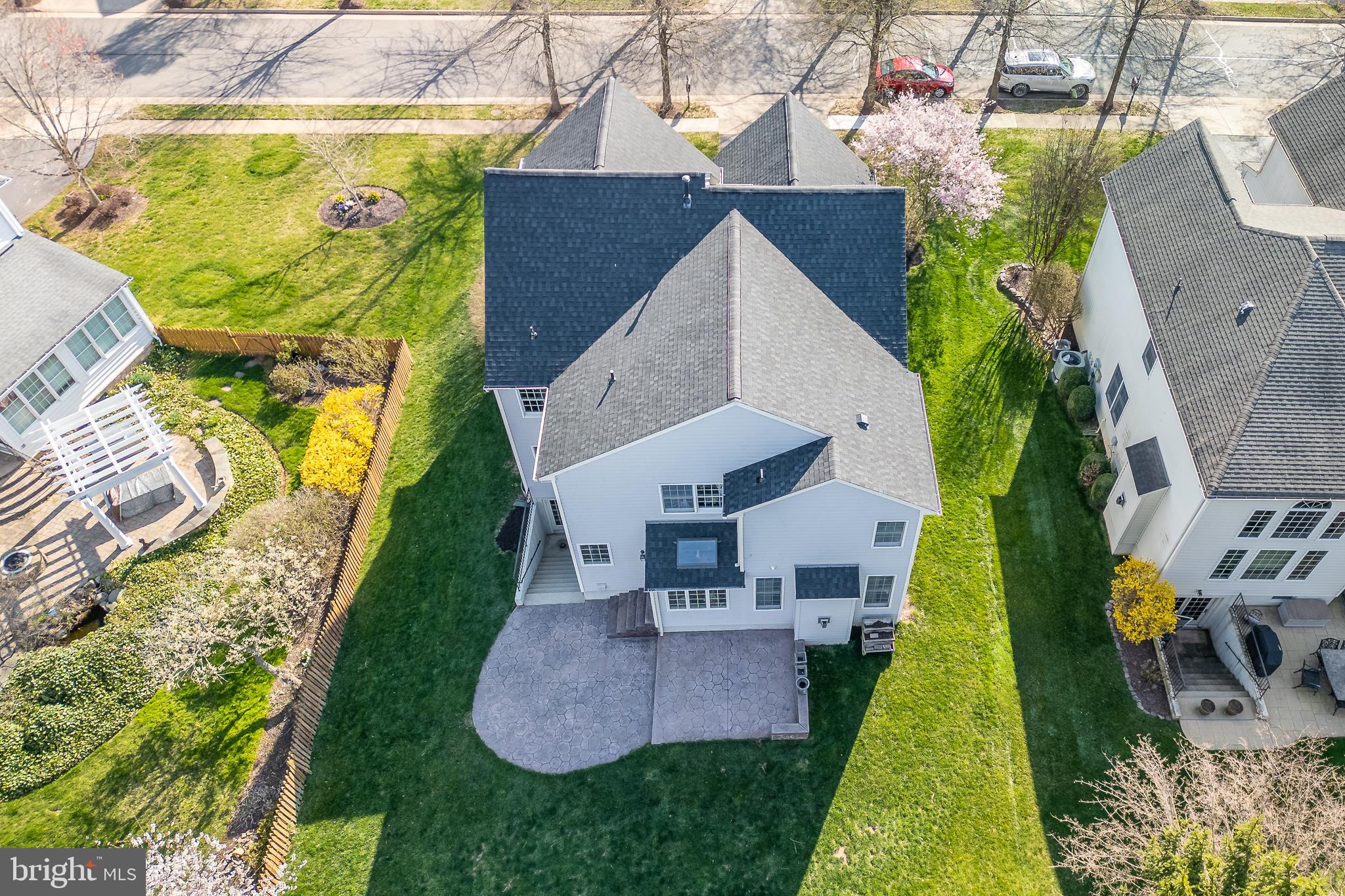 5506 HILLSMAN FARM LANE