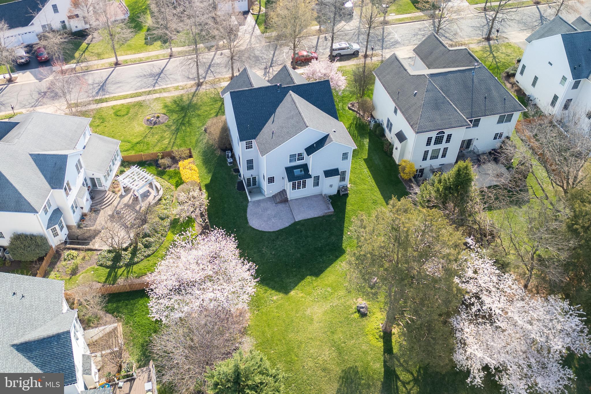 5506 HILLSMAN FARM LANE