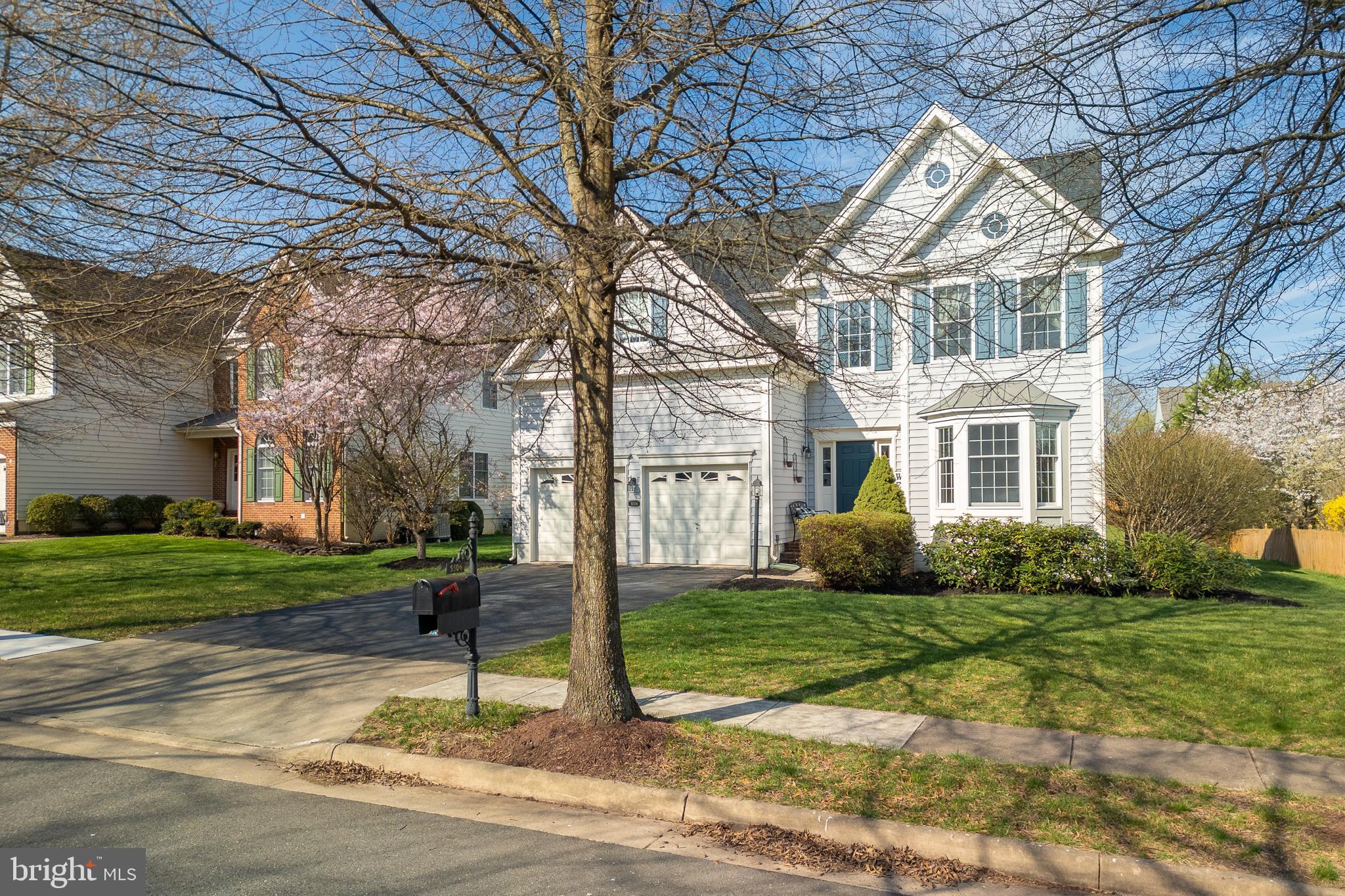 5506 HILLSMAN FARM LANE