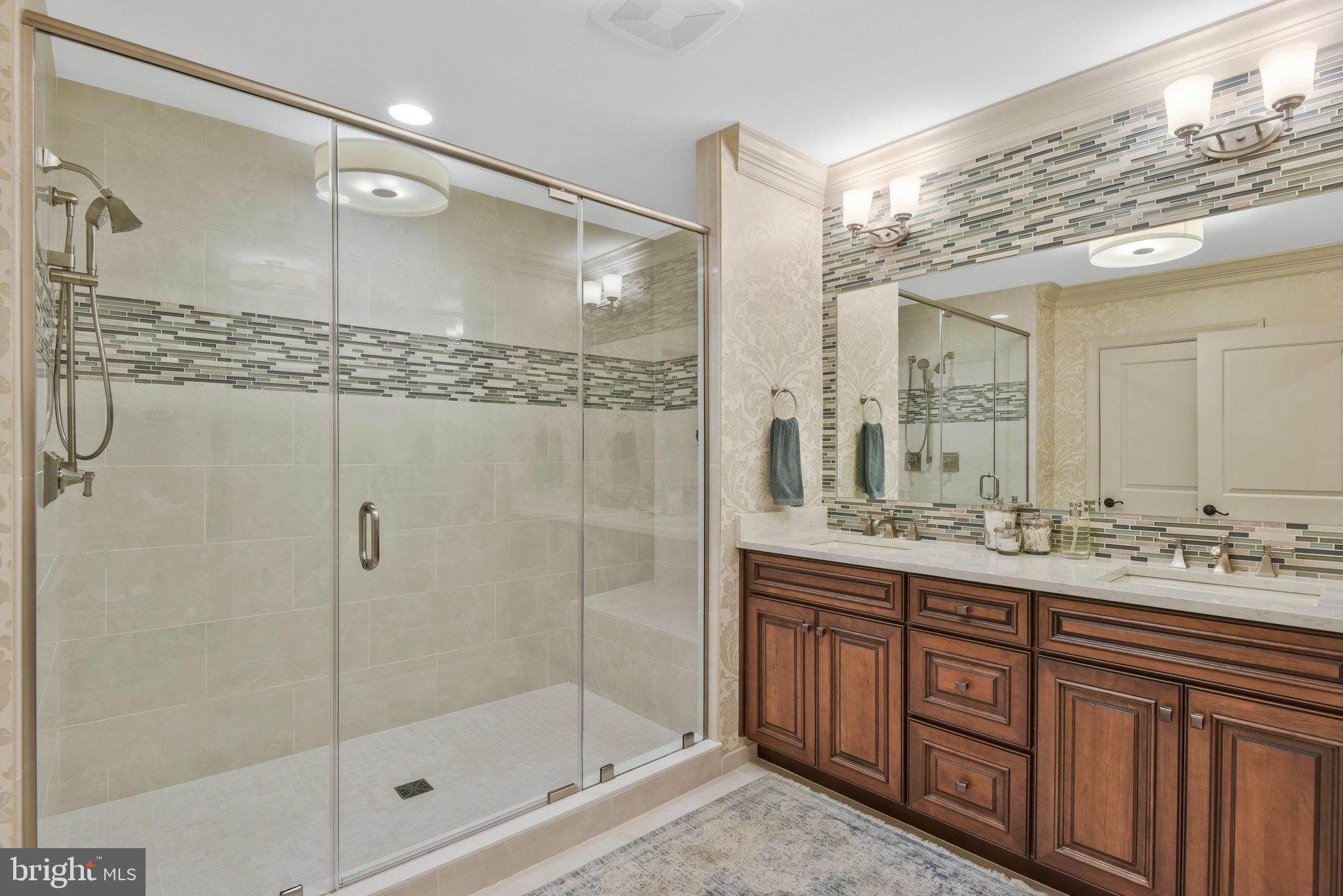 8024 TURTLE CREEK CIRCLE