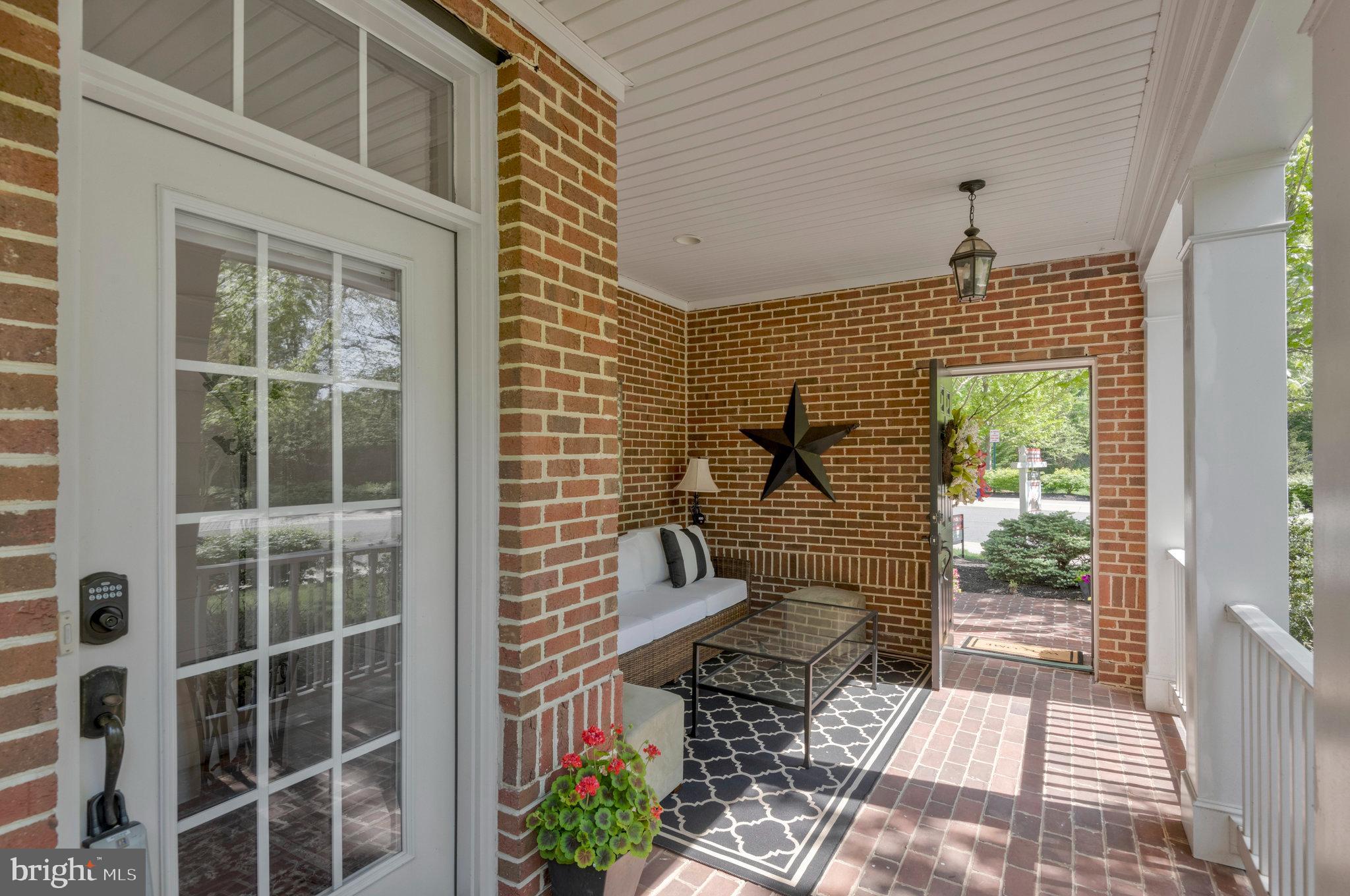 8024 TURTLE CREEK CIRCLE