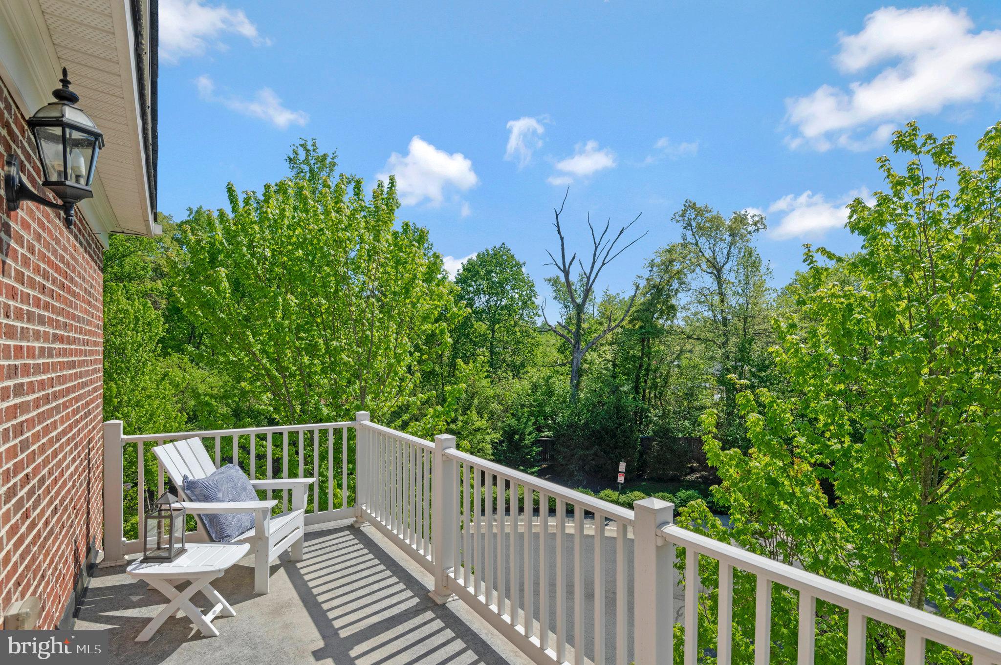 8024 TURTLE CREEK CIRCLE
