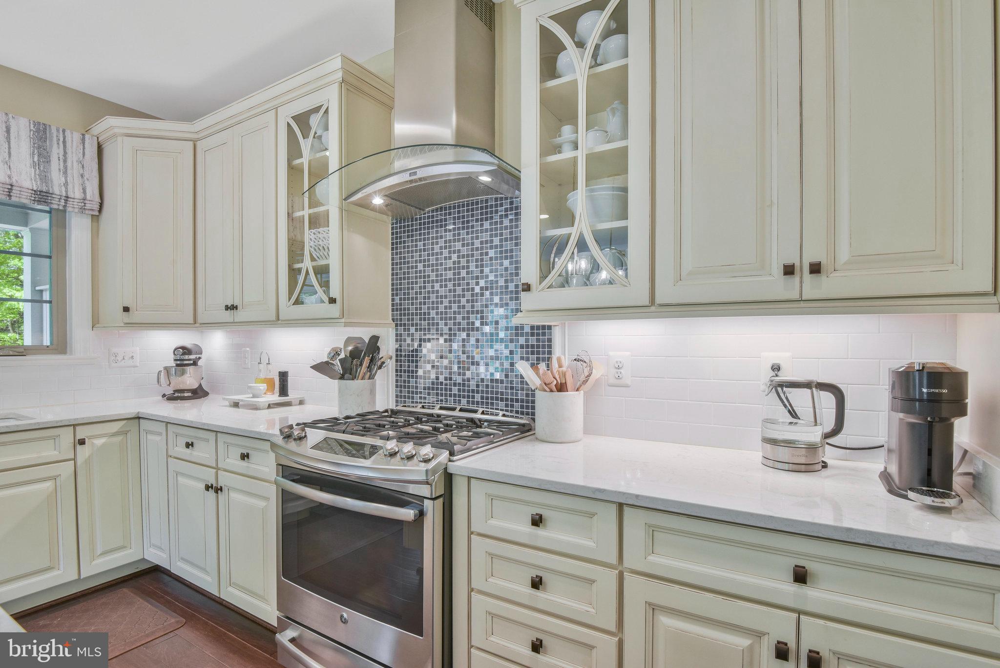 8024 TURTLE CREEK CIRCLE