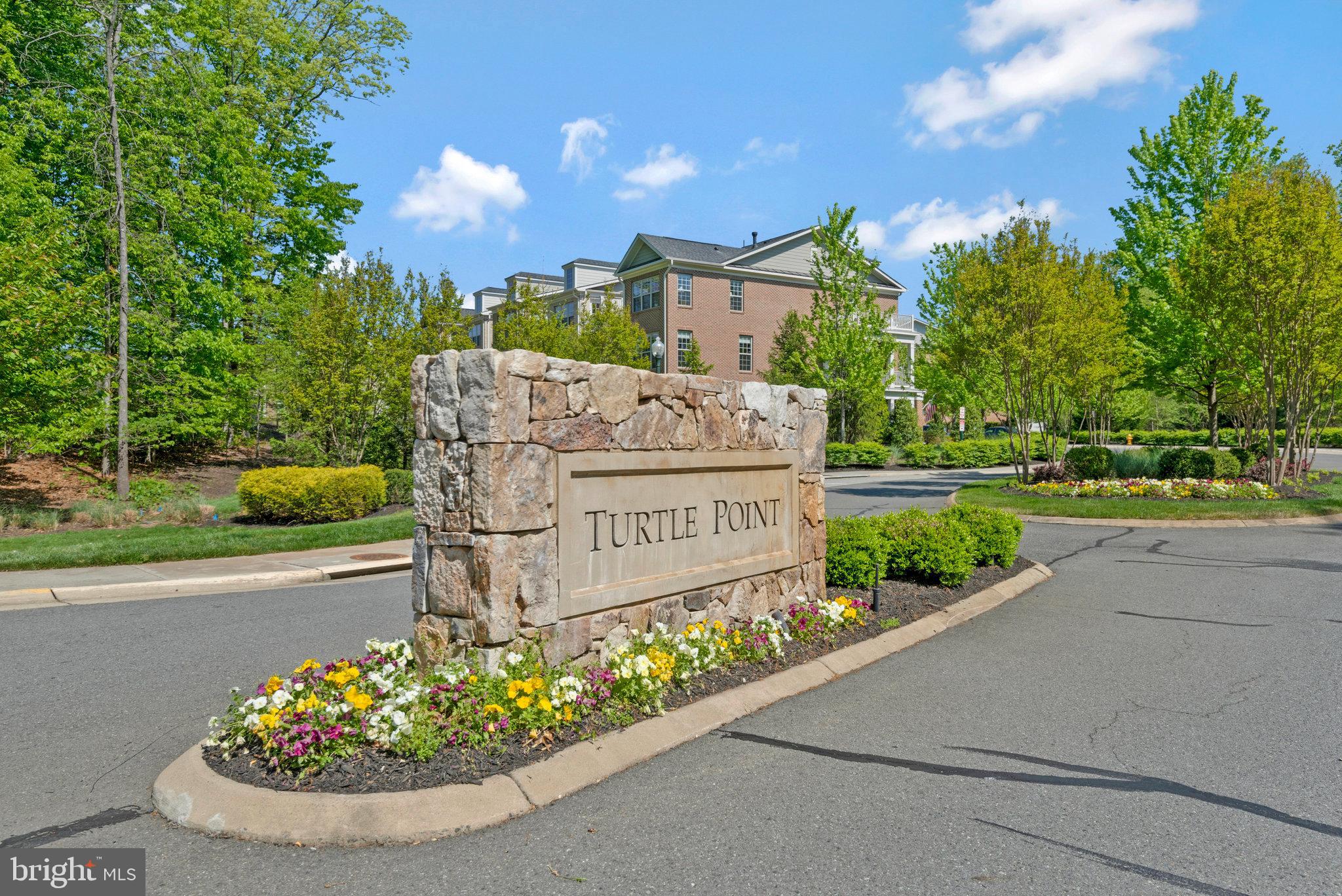 8024 TURTLE CREEK CIRCLE