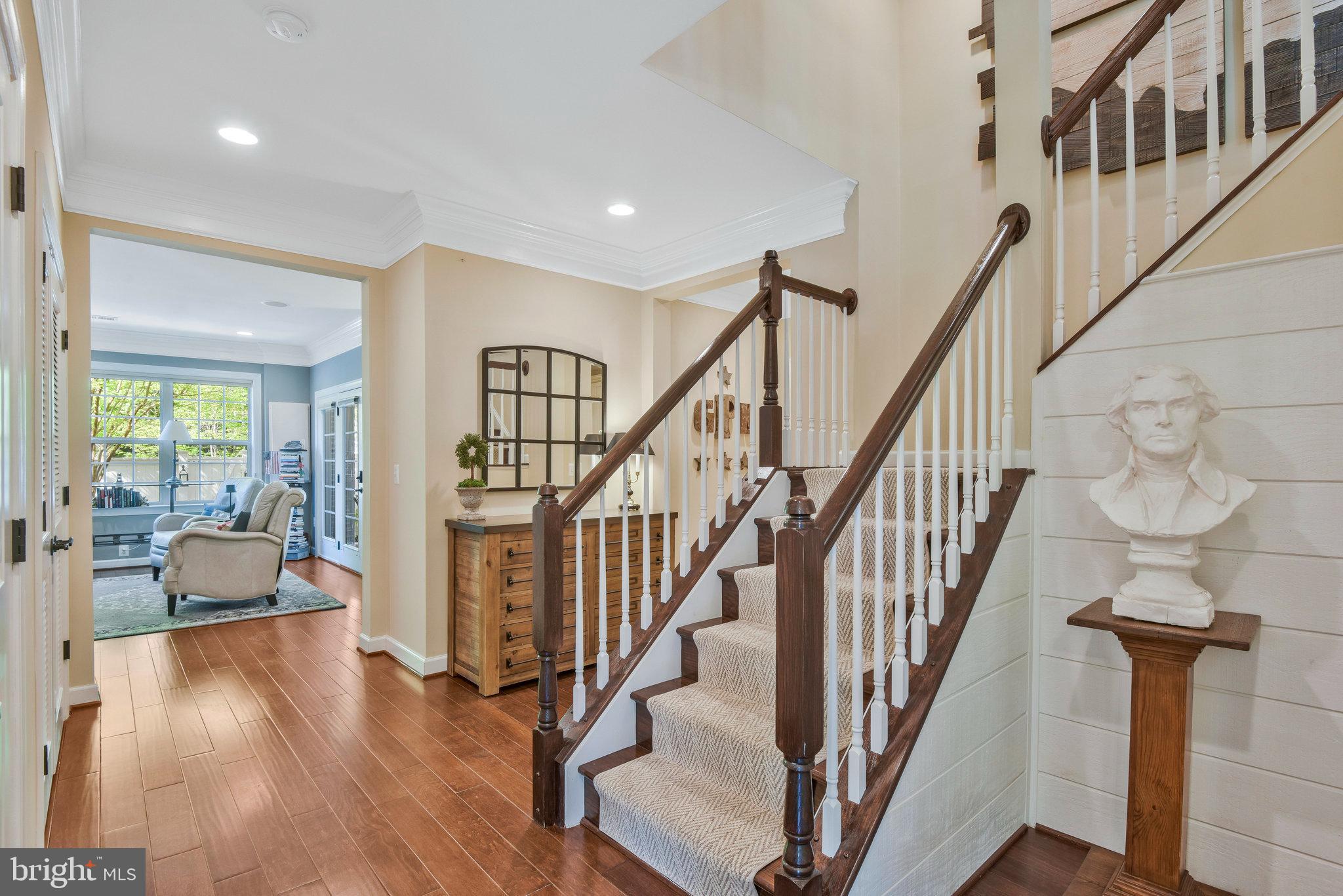 8024 TURTLE CREEK CIRCLE