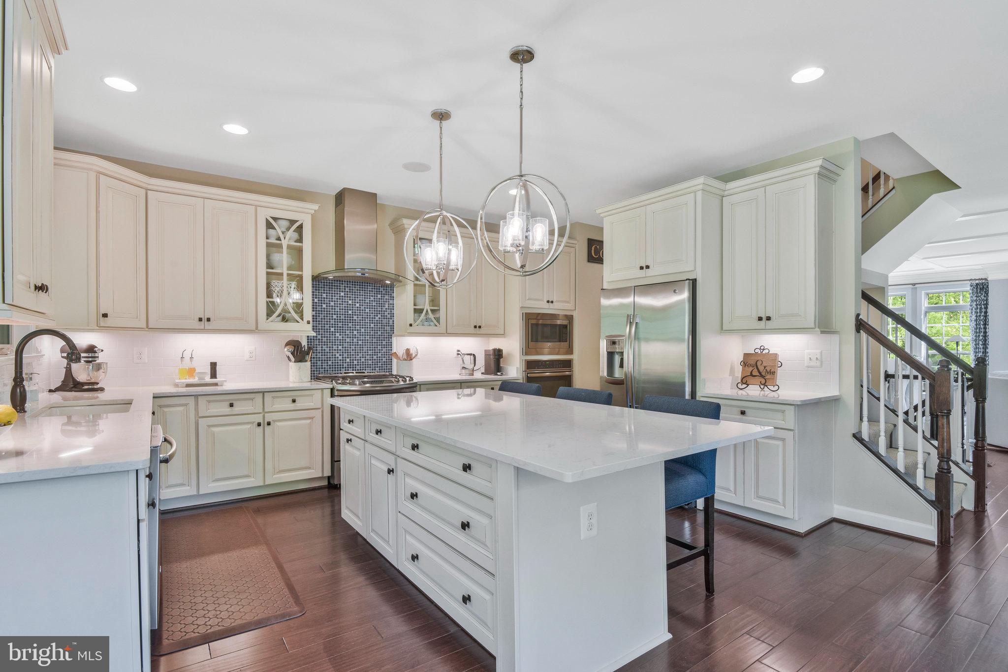 8024 TURTLE CREEK CIRCLE