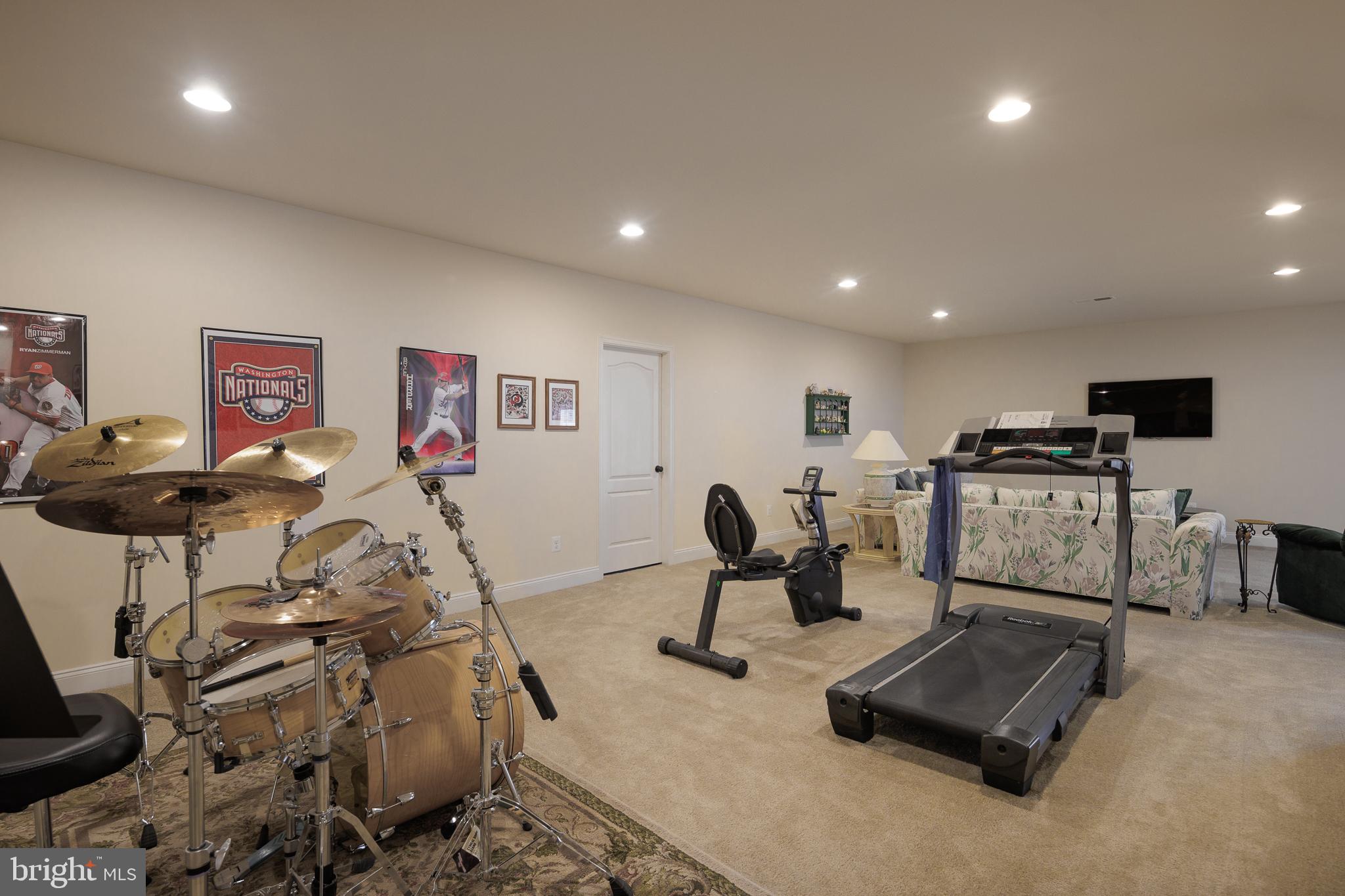 4664 GLASS MOUNTAIN WAY