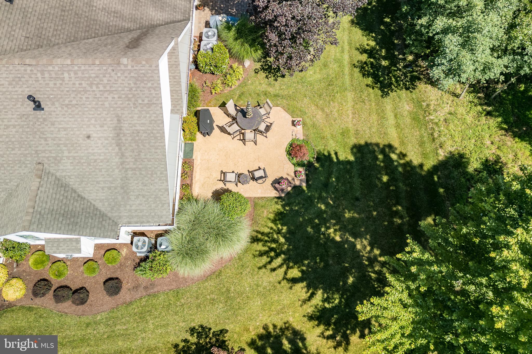 5213 ARMOUR COURT