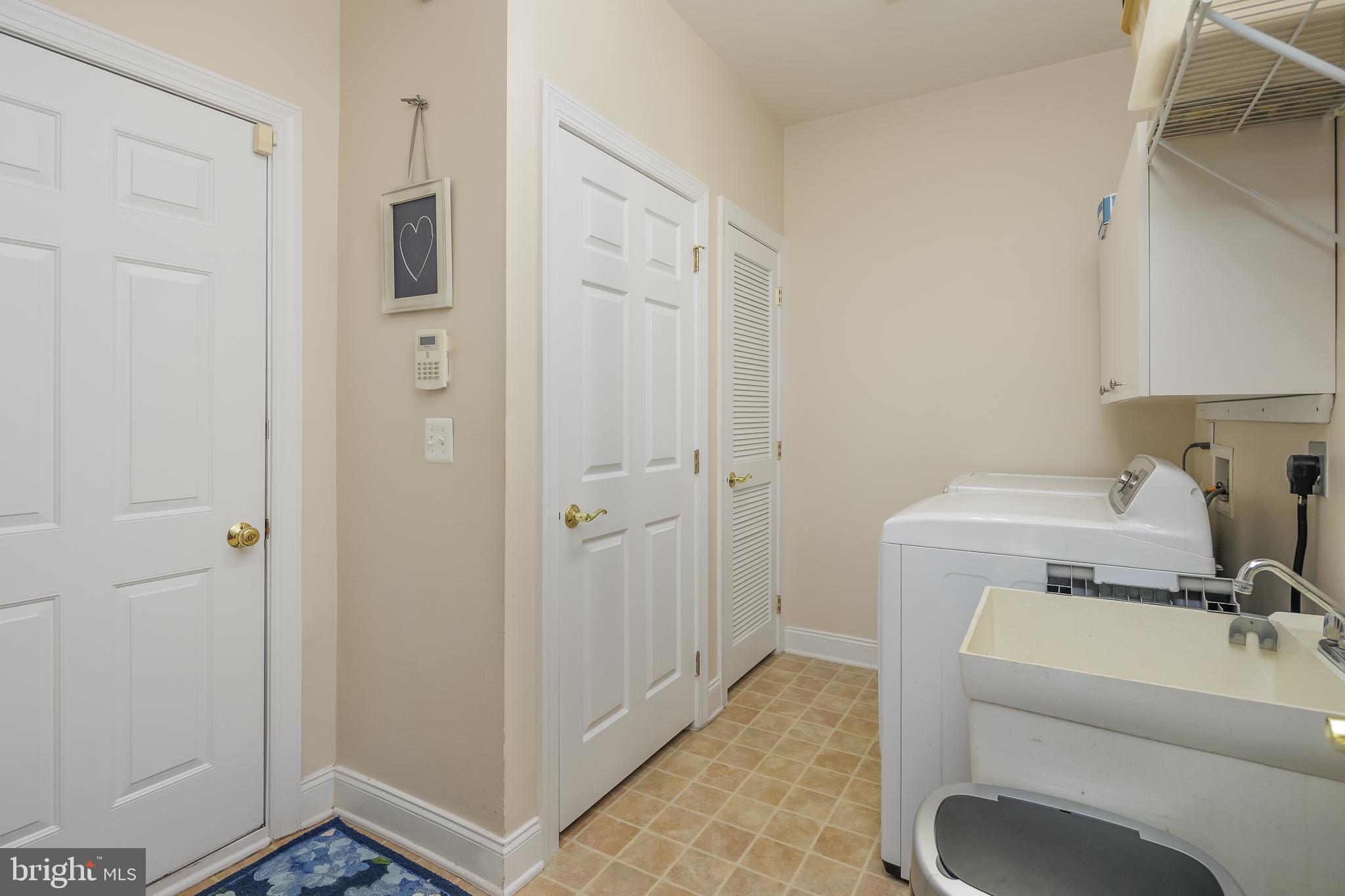 5213 ARMOUR COURT