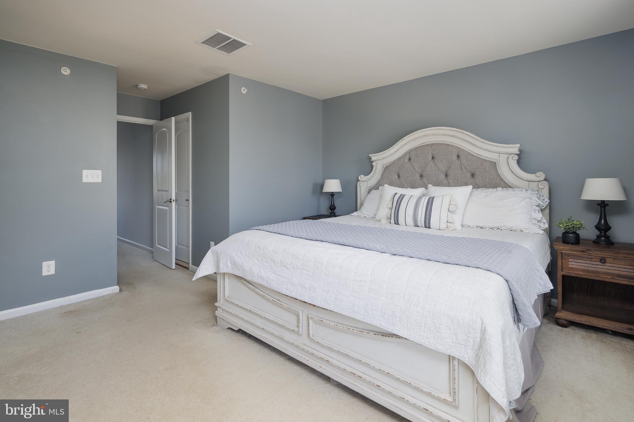 15393 ROSEMONT MANOR DRIVE