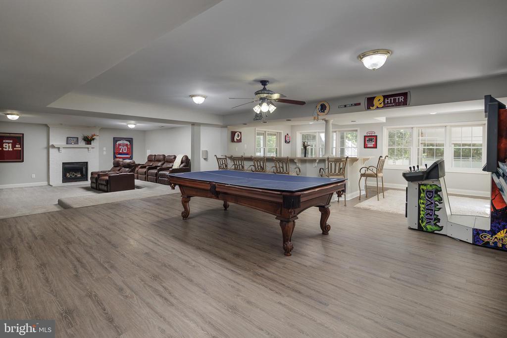 5716 YEWING WAY