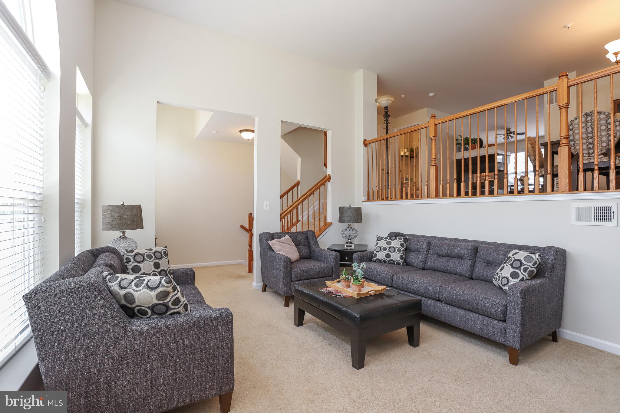 15284 ROSEMONT MANOR DRIVE