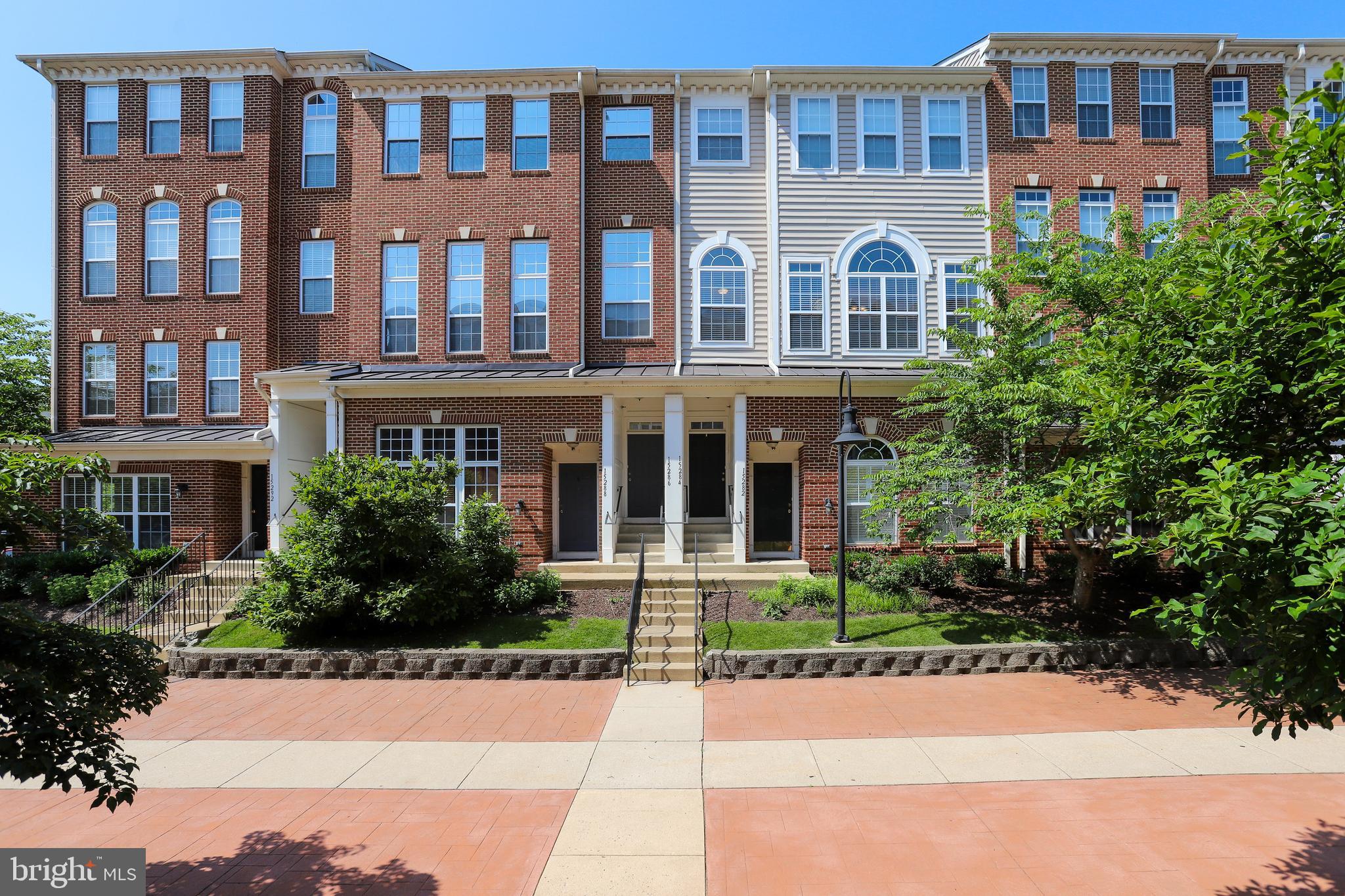 15284 ROSEMONT MANOR DRIVE