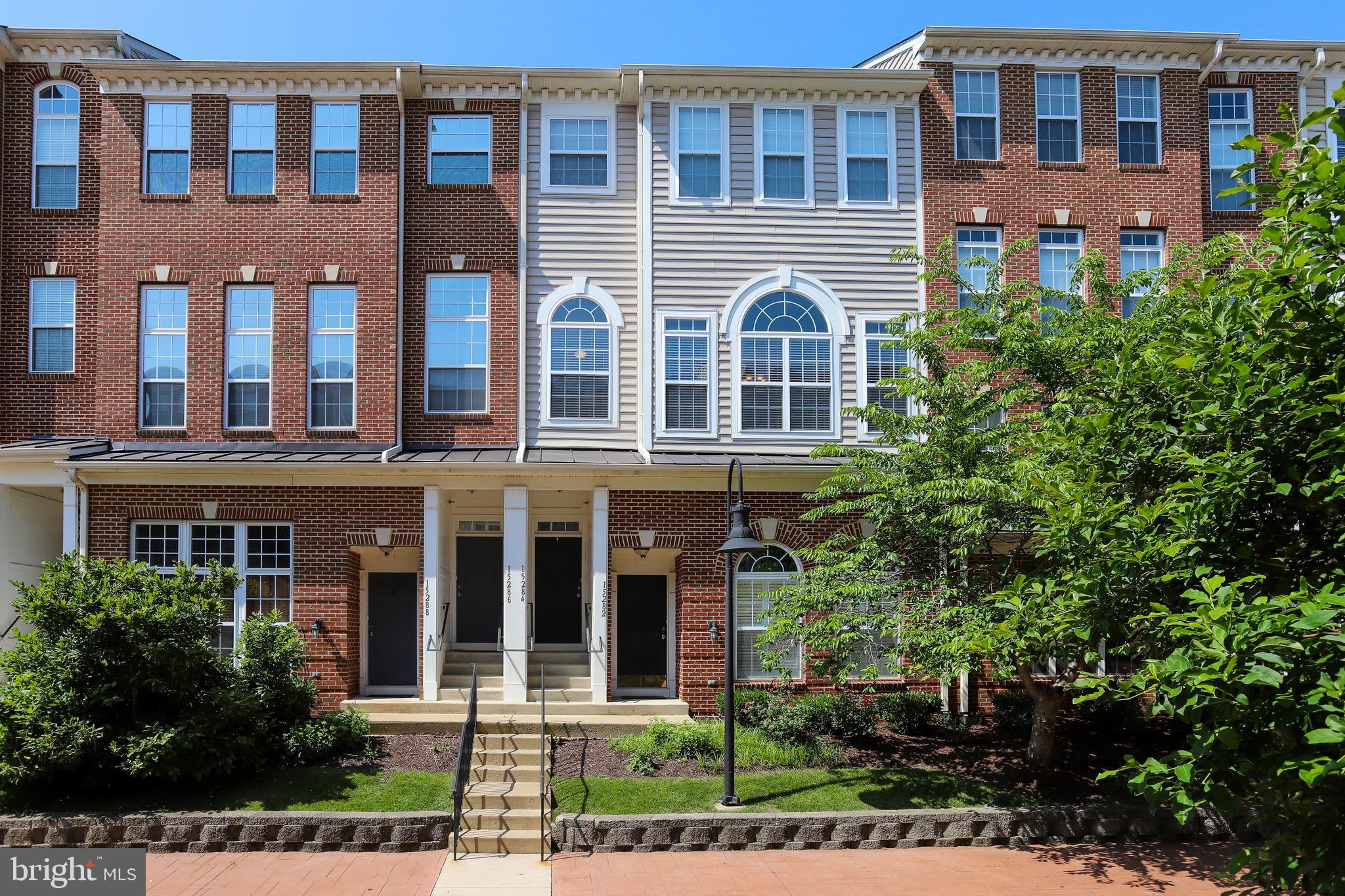 15284 ROSEMONT MANOR DRIVE