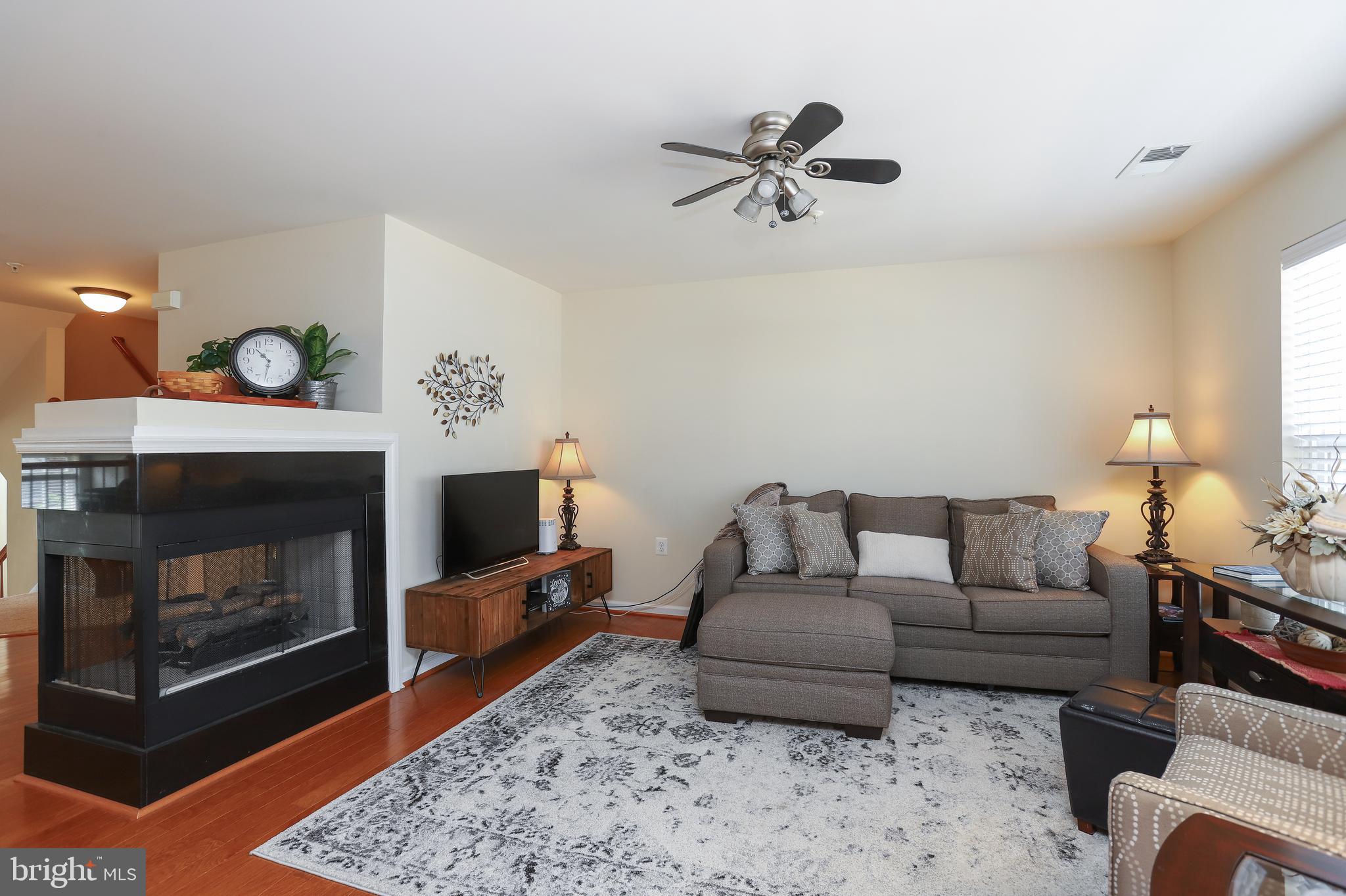 15284 ROSEMONT MANOR DRIVE