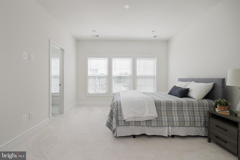 6711 KARTER ROBINSON DRIVE