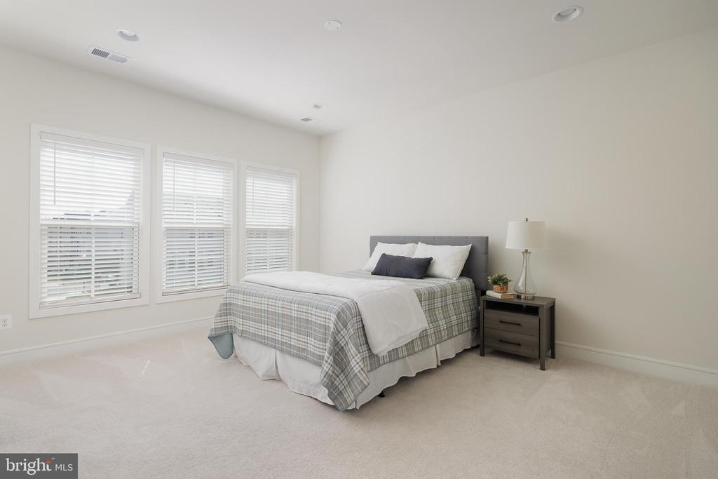 6711 KARTER ROBINSON DRIVE